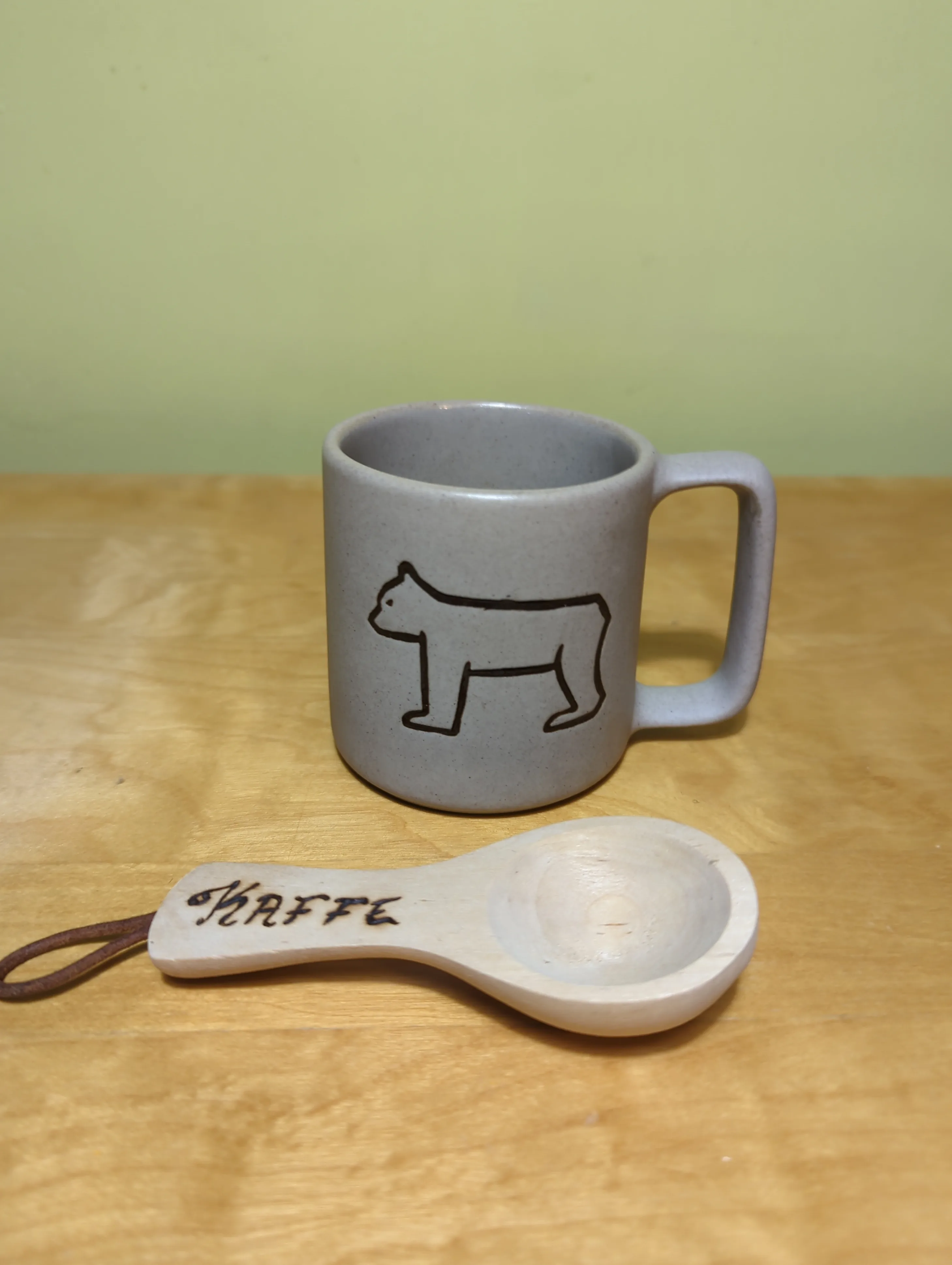 Pigeon Forge Pottery - Bear mug thumbnail