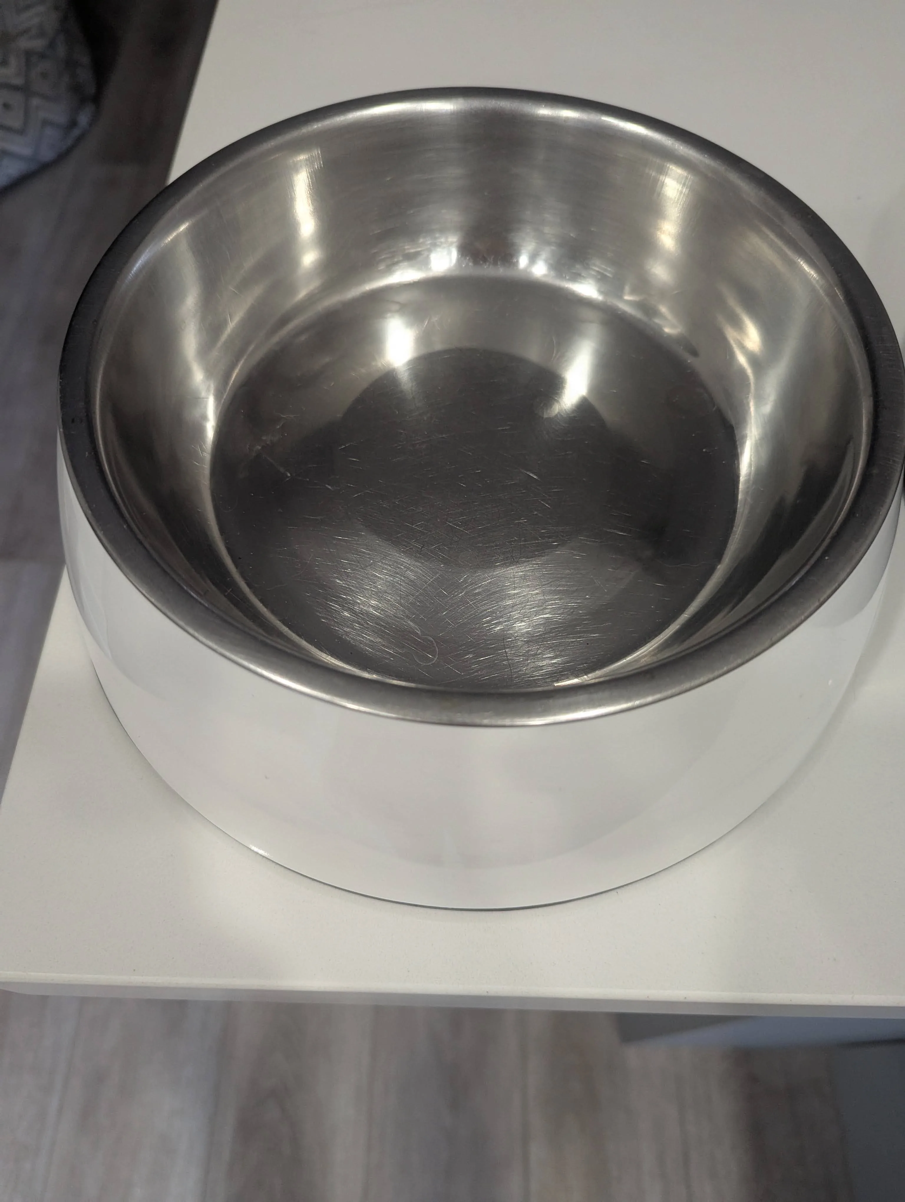 Dog Bowls with Removable Stainless Steel Inserts (2 Bowls) image indicator(4)