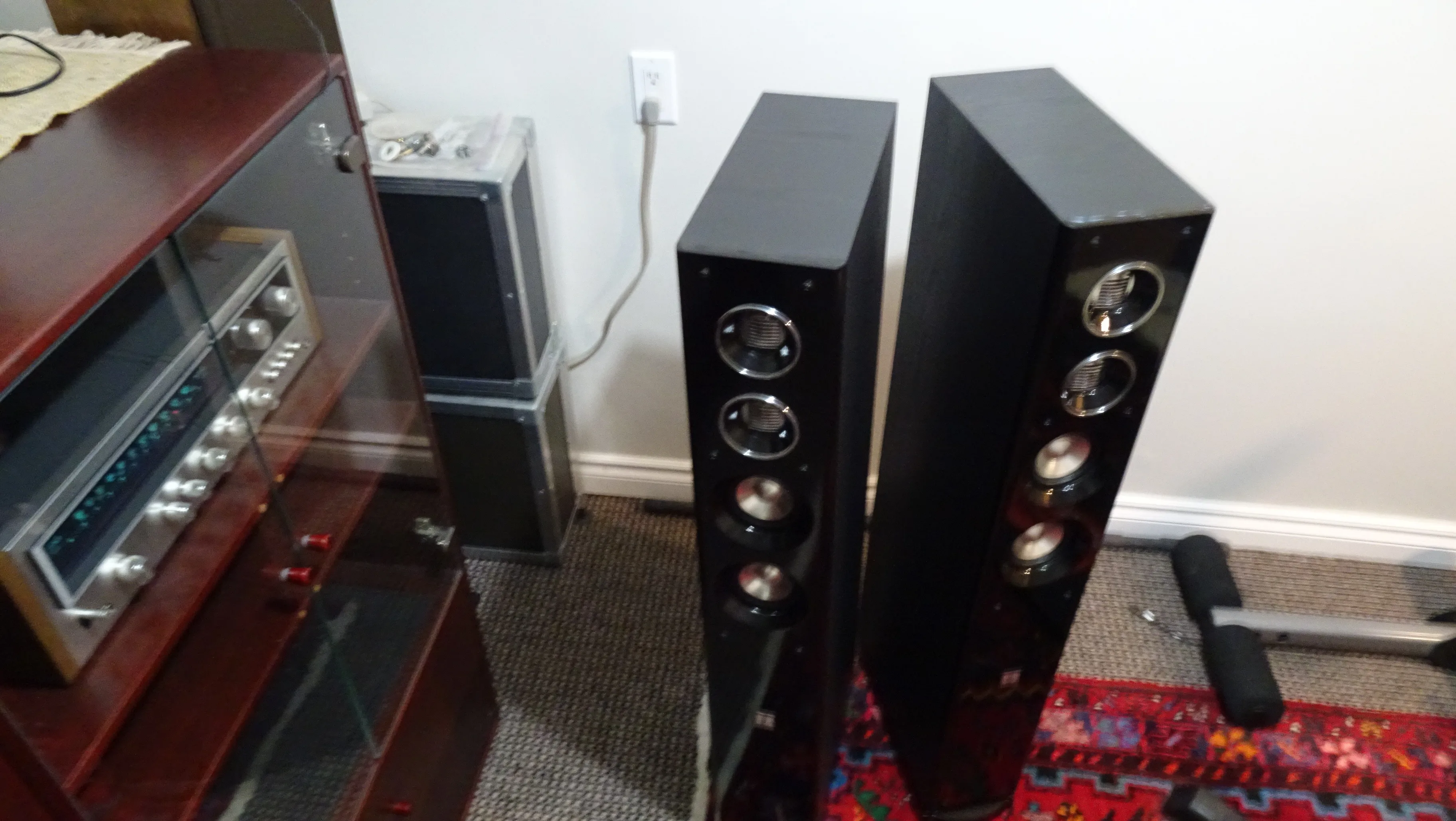 TR 2830 Tower Speakers image indicator(8)