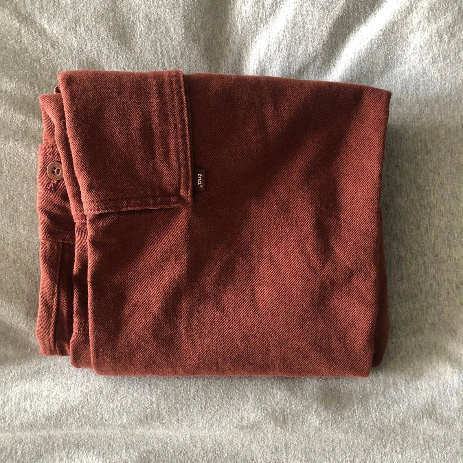 TNA Aritzia Women's Cargo Pants -Maroon/Burgundy -Size 2 (Small) image indicator(5)