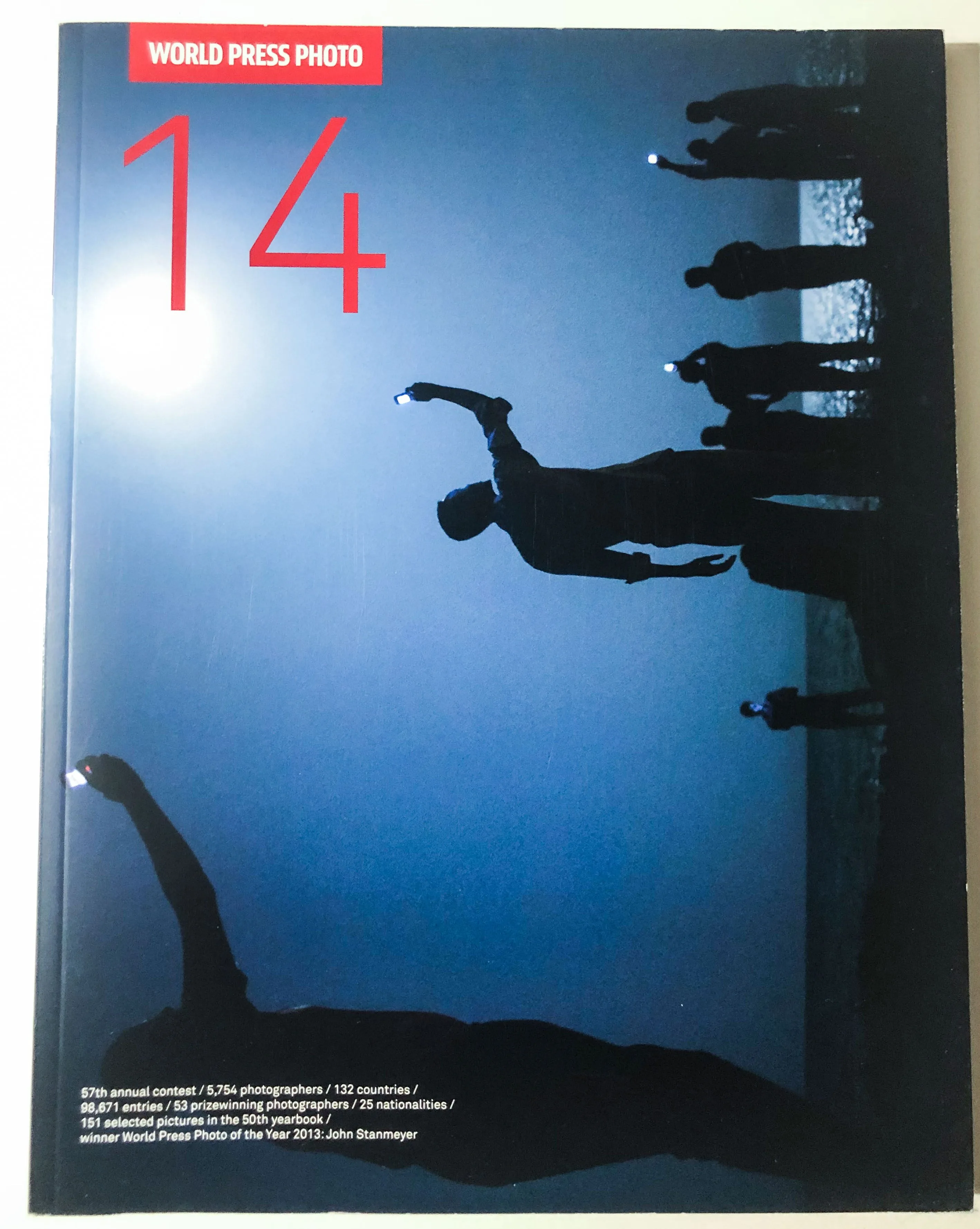 World Press Photo 2014 Paperback Photography book Excellent Copy thumbnail