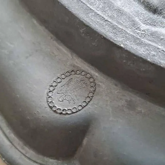 Vintage Pewter Wall Plate – Tavern Scene with Angel Maker’s Mark image indicator(2)