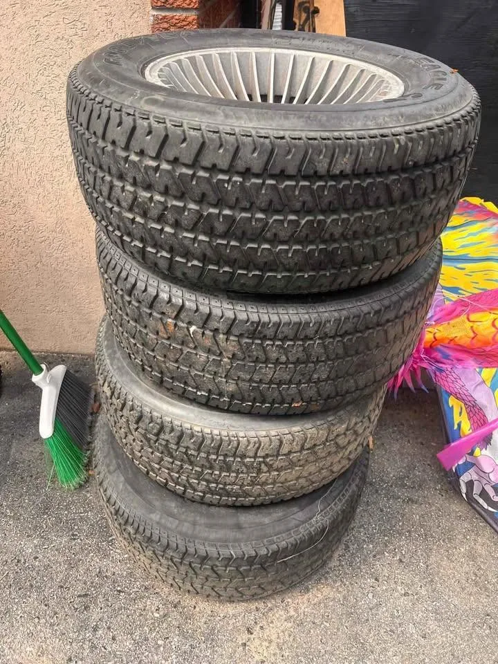 Vintage EagleGT/Goodyear Wingfoot Tires on Aluminum Rims thumbnail