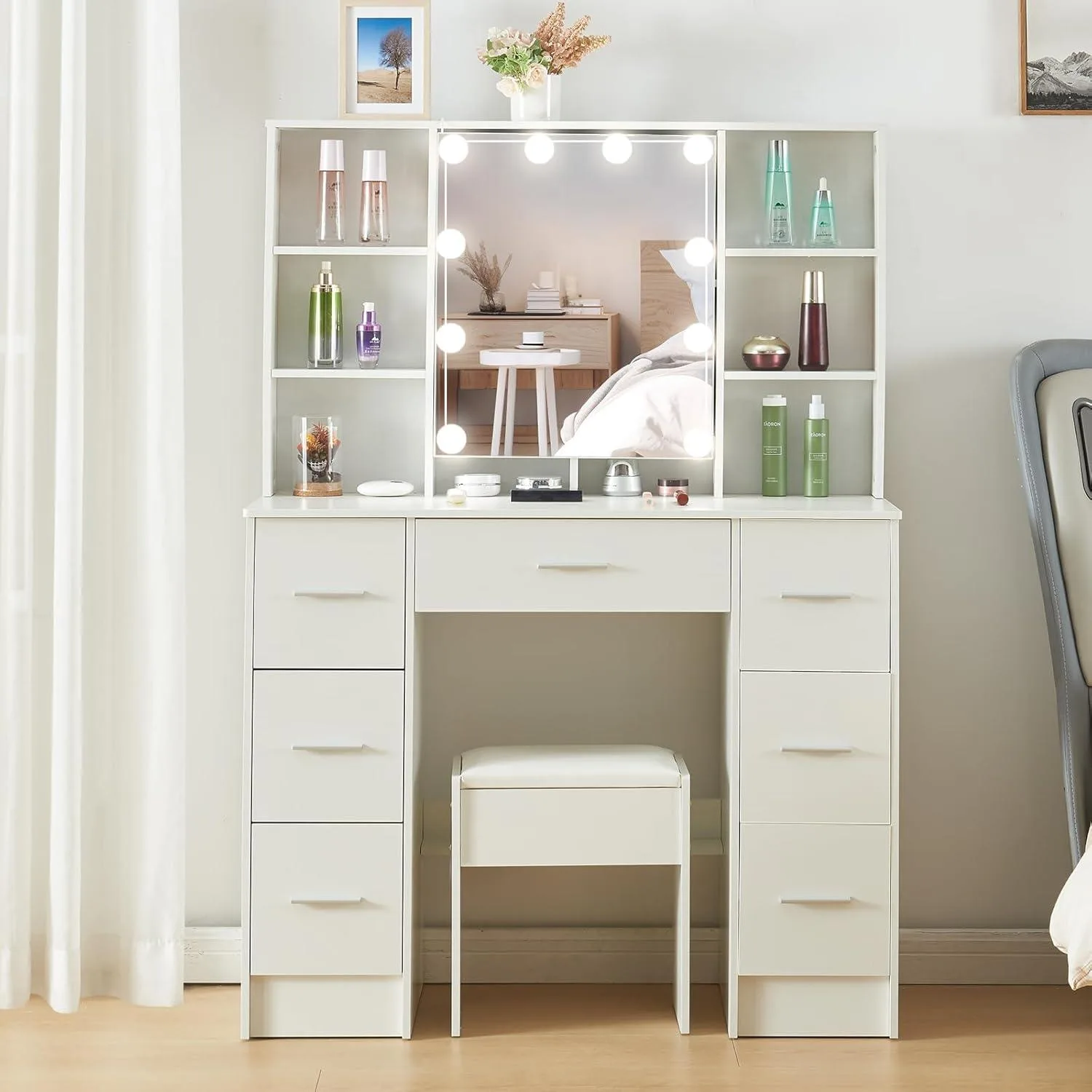Vanity Desk with 10 Lights – Adjustable Brightness thumbnail