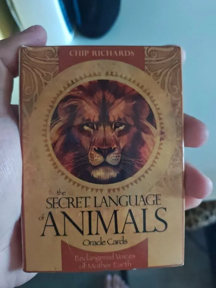 Secret Language of Animals Oracle Tarot Deck thumbnail