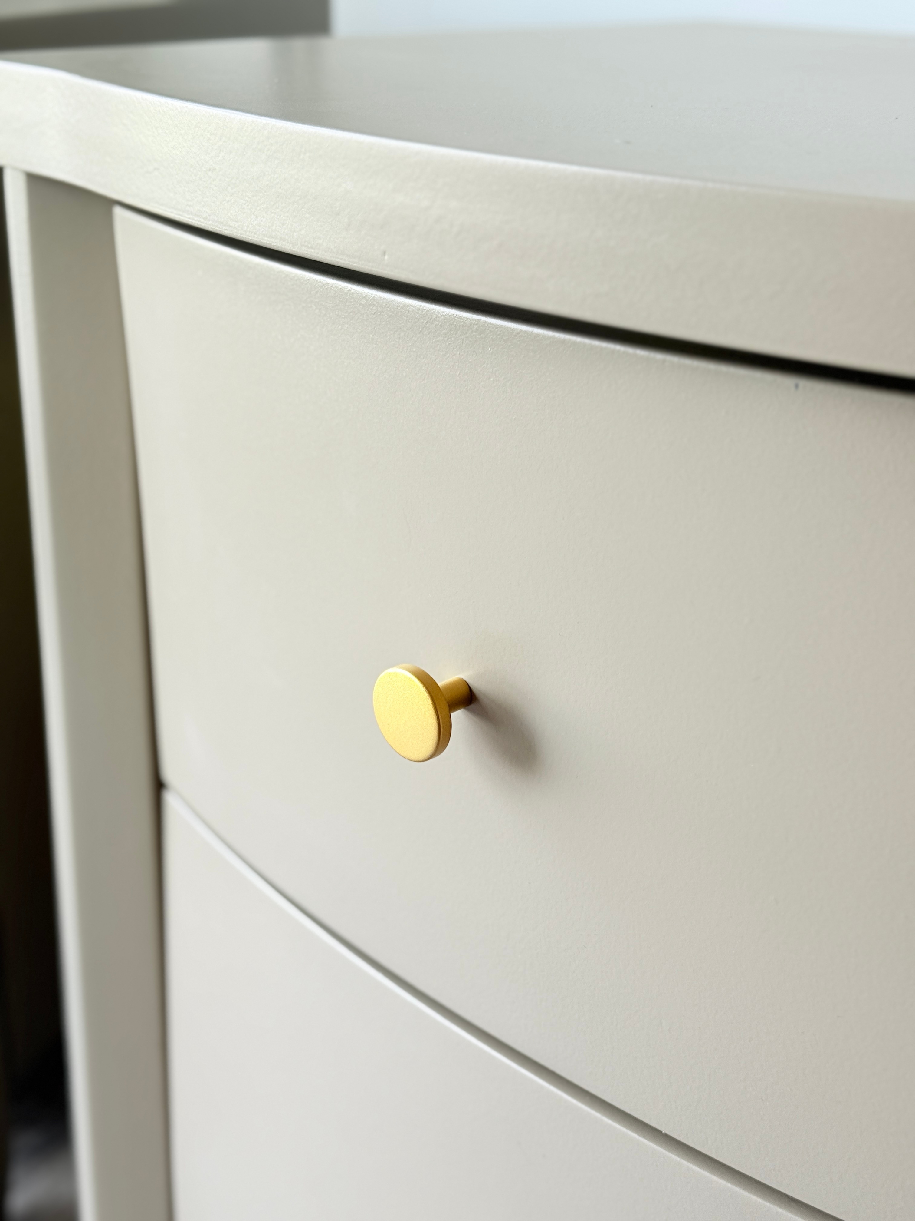 Pair of remade Taupe Nightstands/Sidetable with Gold Knobs - photo 4