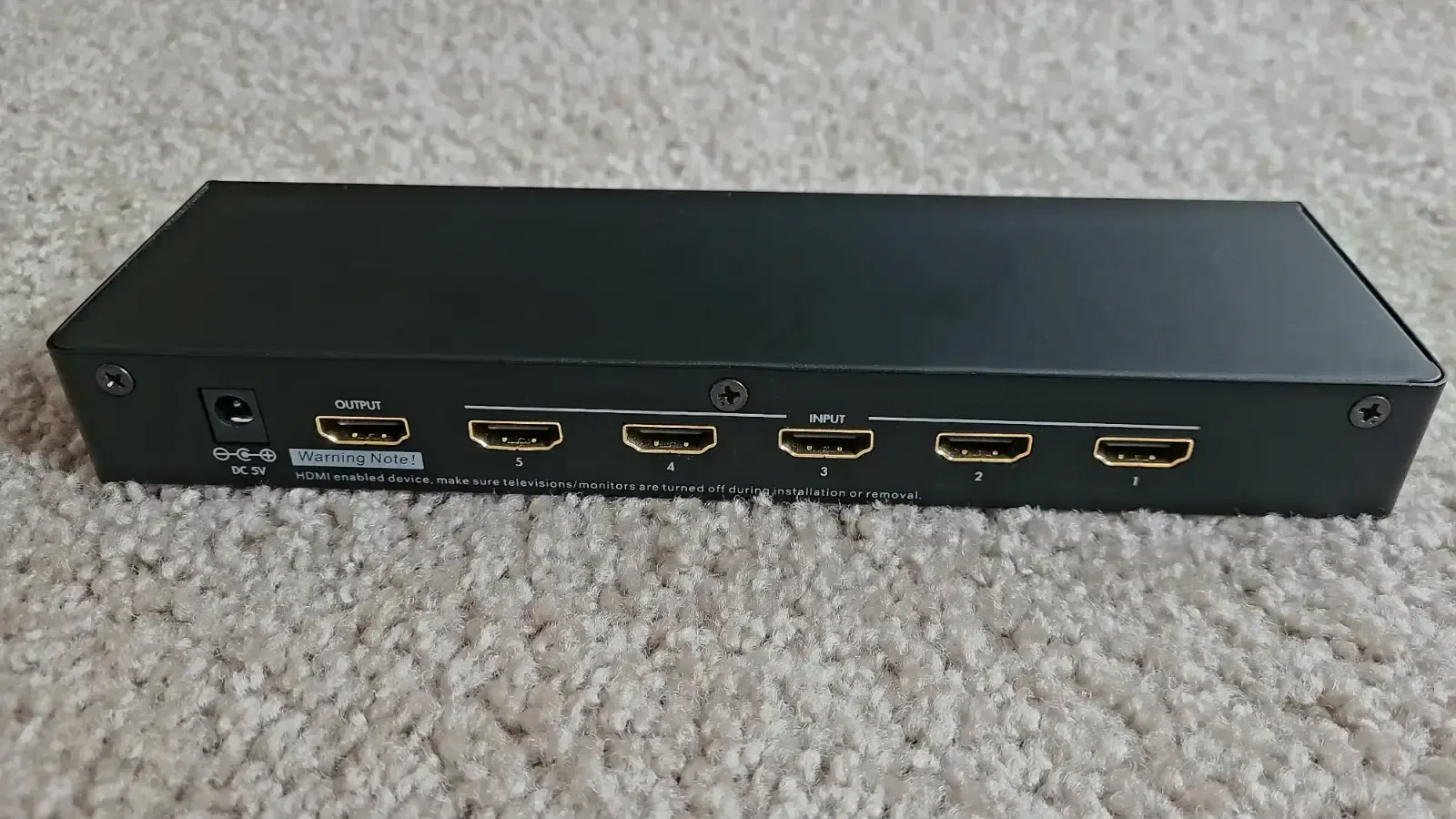 C2G 6-in-1-out HDMI Switcher, with power supply image indicator(2)