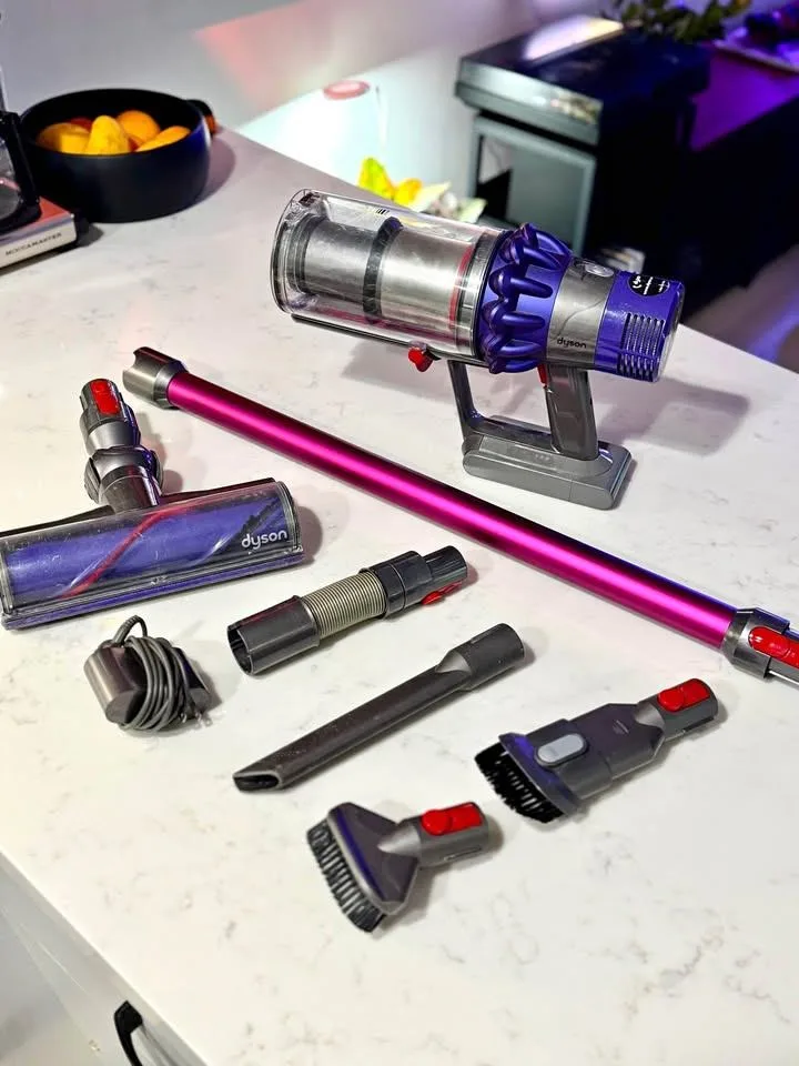 Dyson v10 Purple + accessories! thumbnail