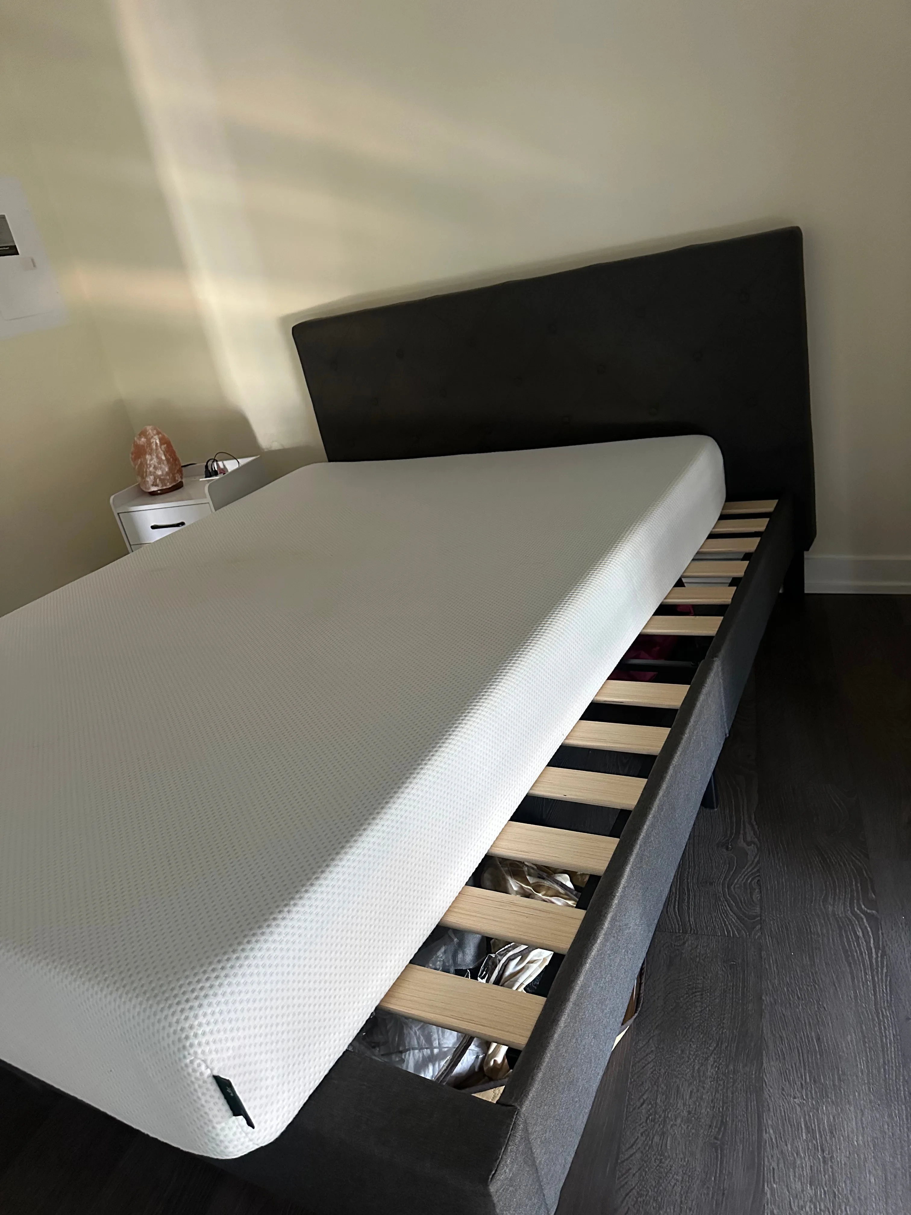 Queen size Mattress - 10 years warranty 8inch cooling gel foam thumbnail