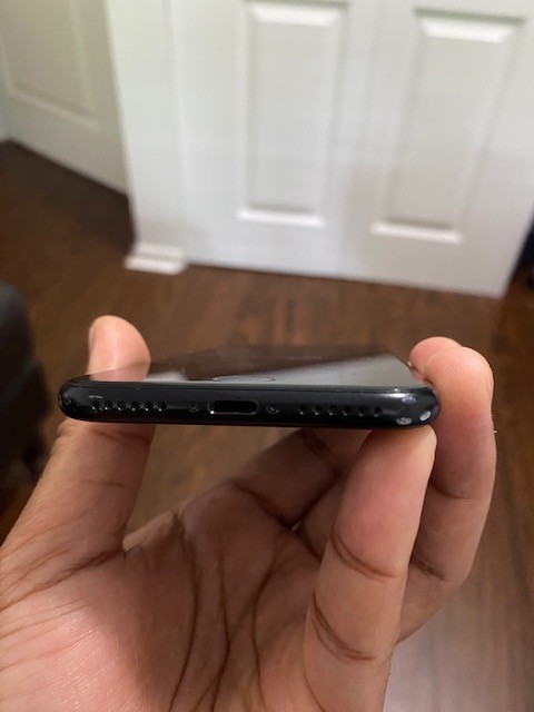 iPhone 7 32GB - Carrier and iCloud Unlocked - photo 3