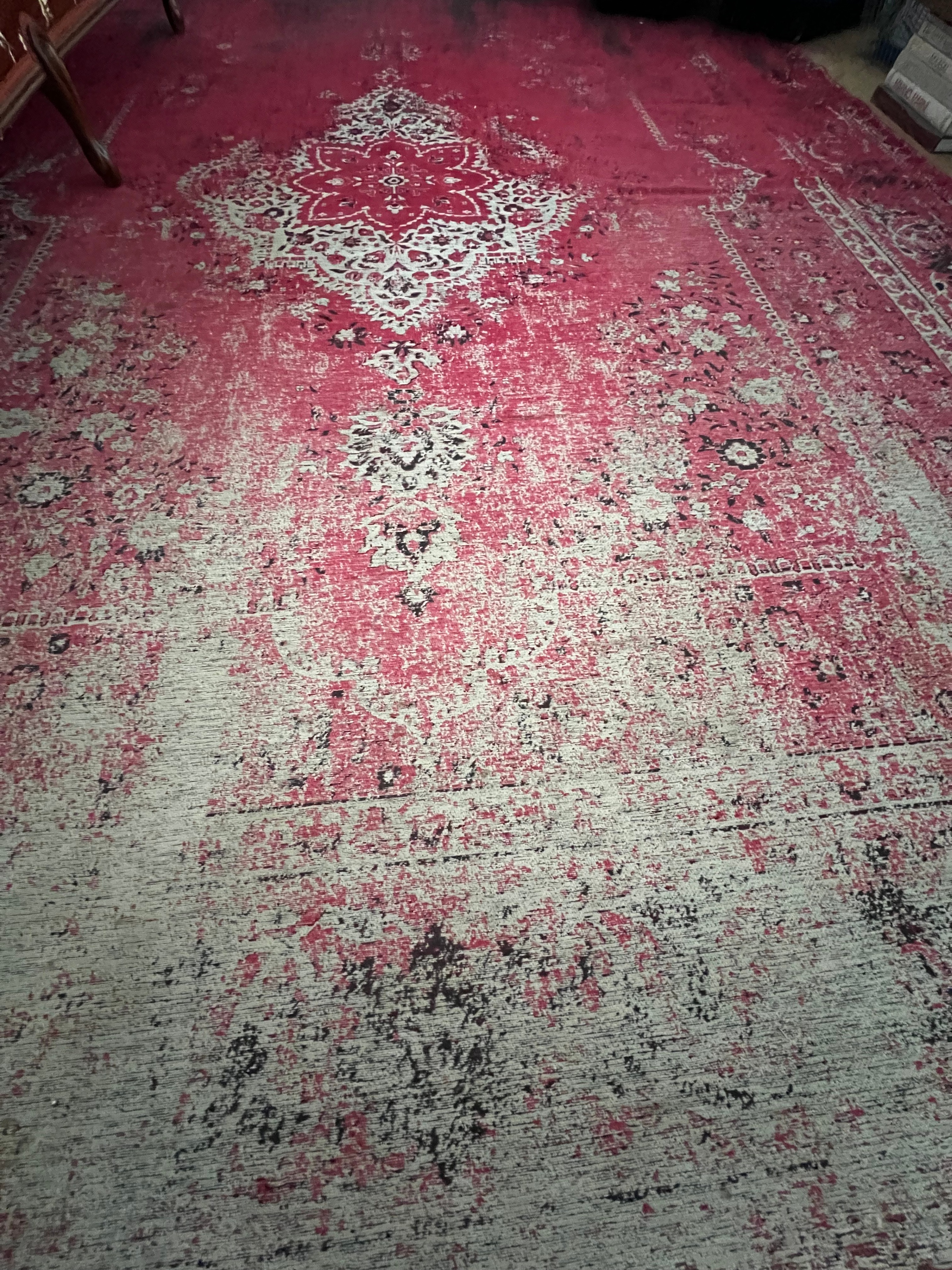 Large Red Rug - photo 3