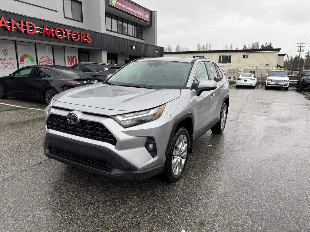 TOYOTA RAV4 *LIMITED TIME OFFER* image indicator(8)