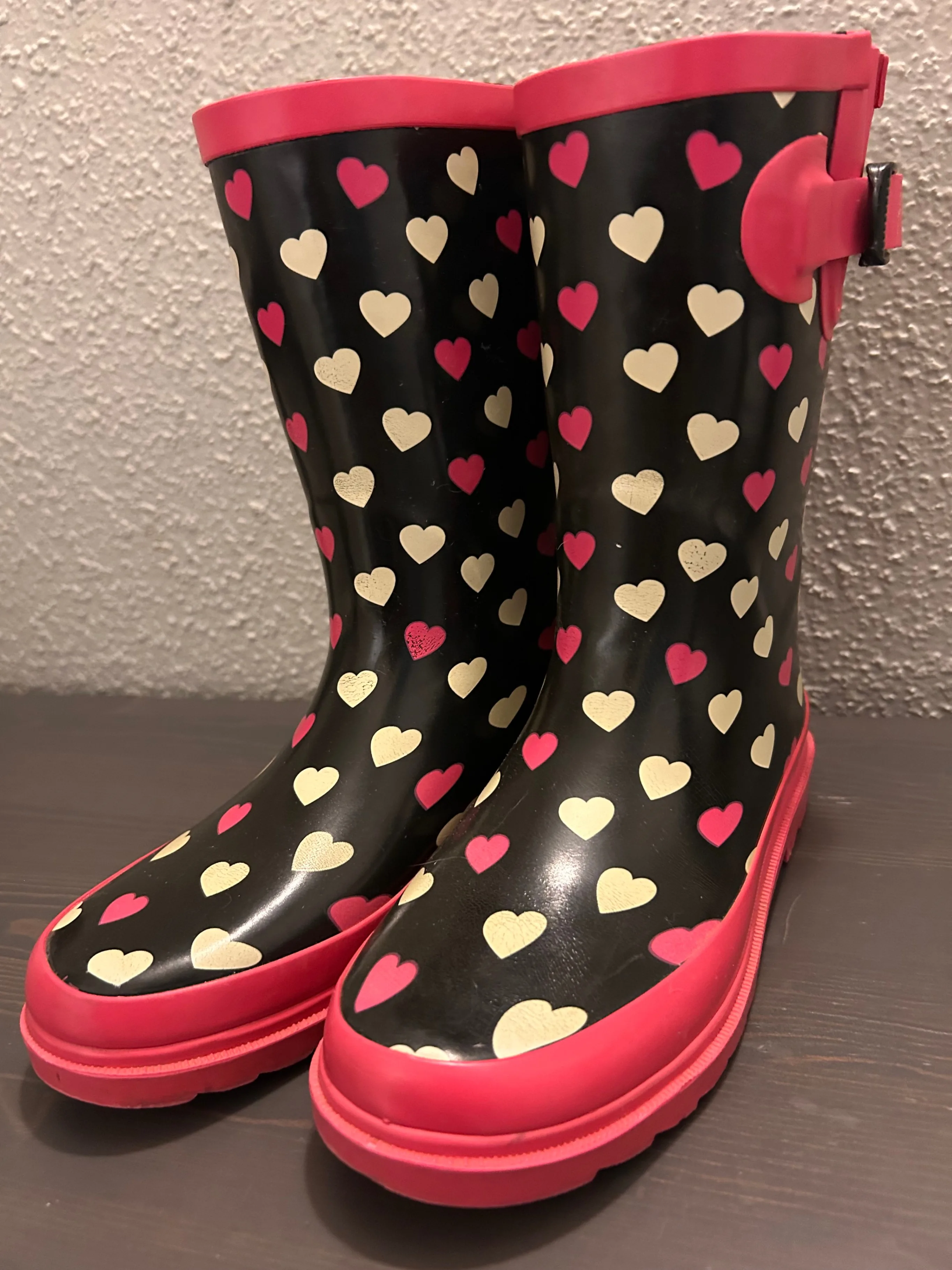 Kids' Outbound Black & Pink Heart Print Rain Boots - Size 2 thumbnail