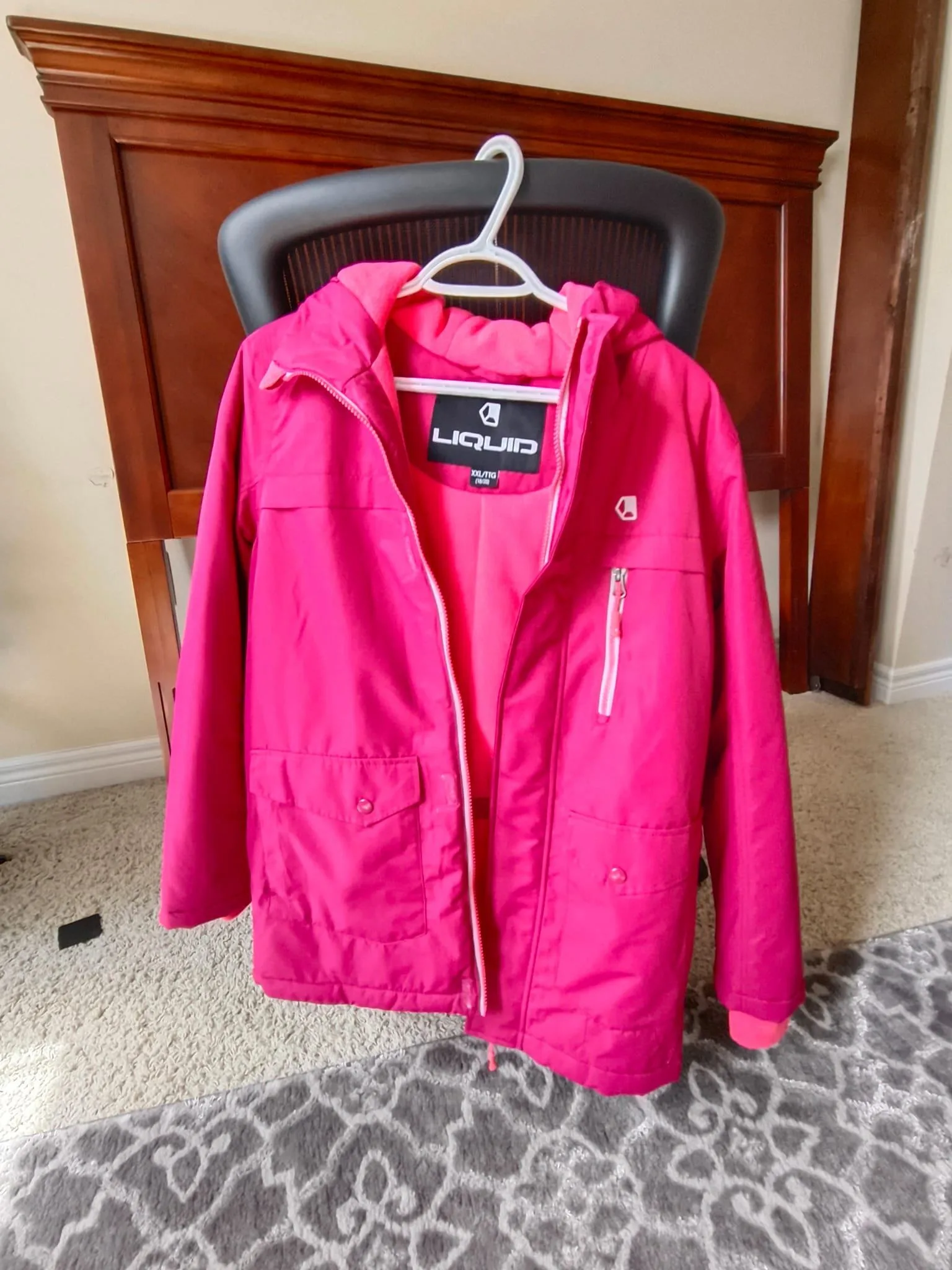 Women winter jacket thumbnail