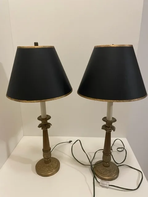 Beautiful Pair of Vintage Black & Gold Lamps thumbnail