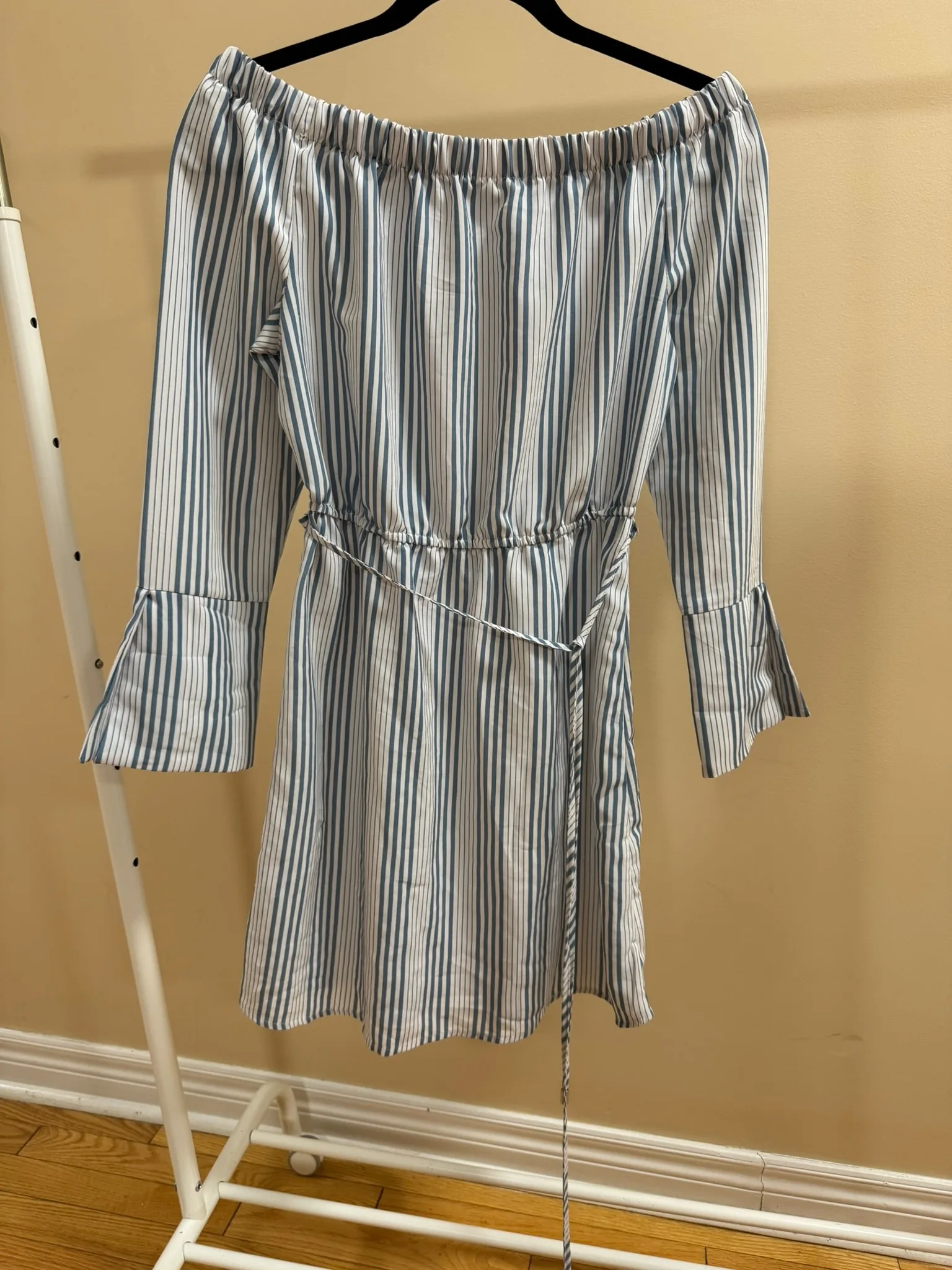 Blue & White Off-Shoulder Dress - Size M thumbnail