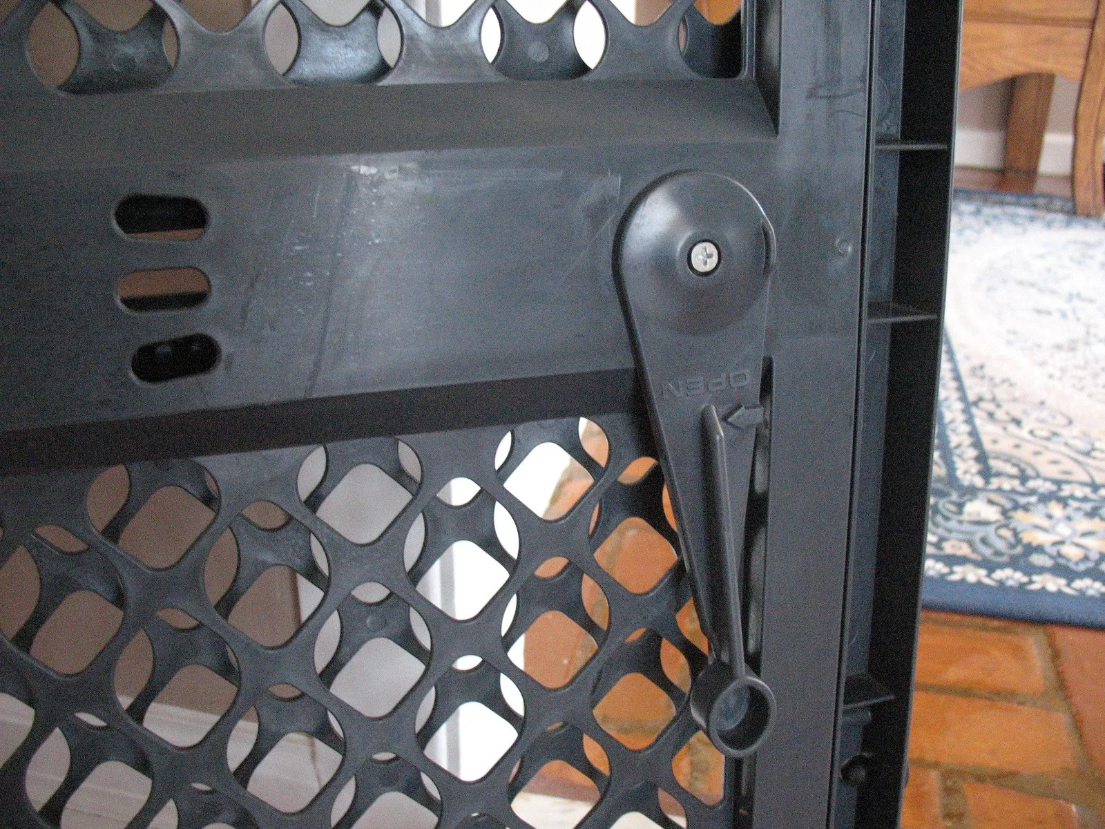 Retractable Baby Gates , LIKE NEW image indicator(5)