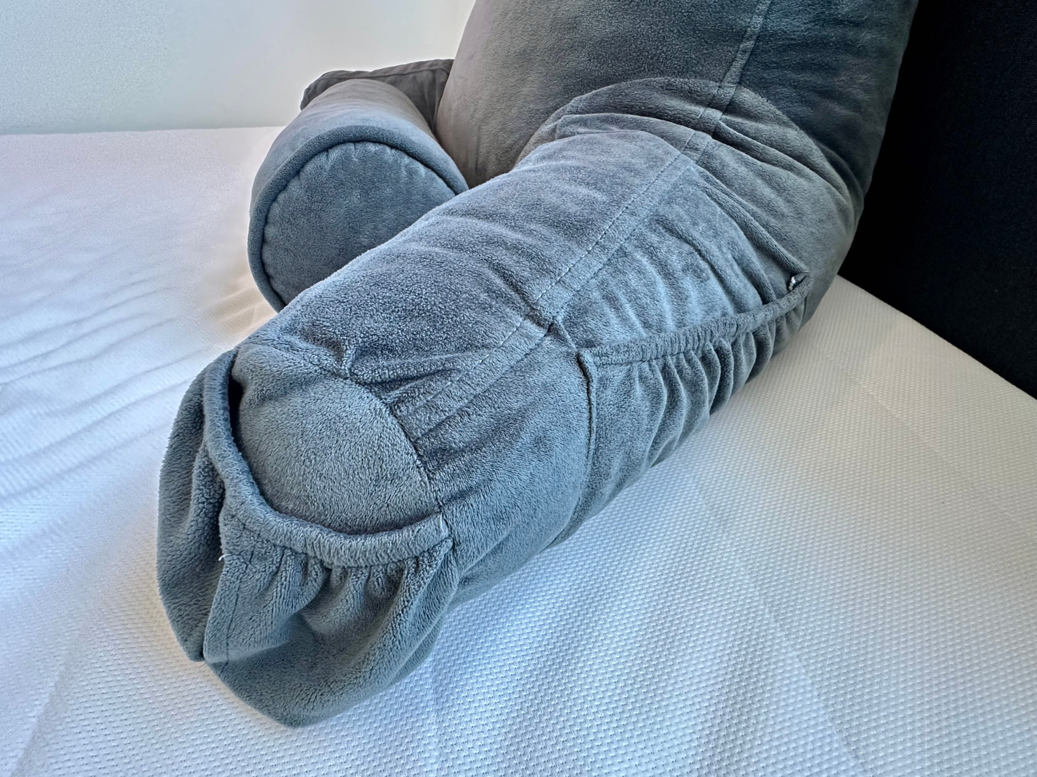 Large Reading Pillow - photo 3