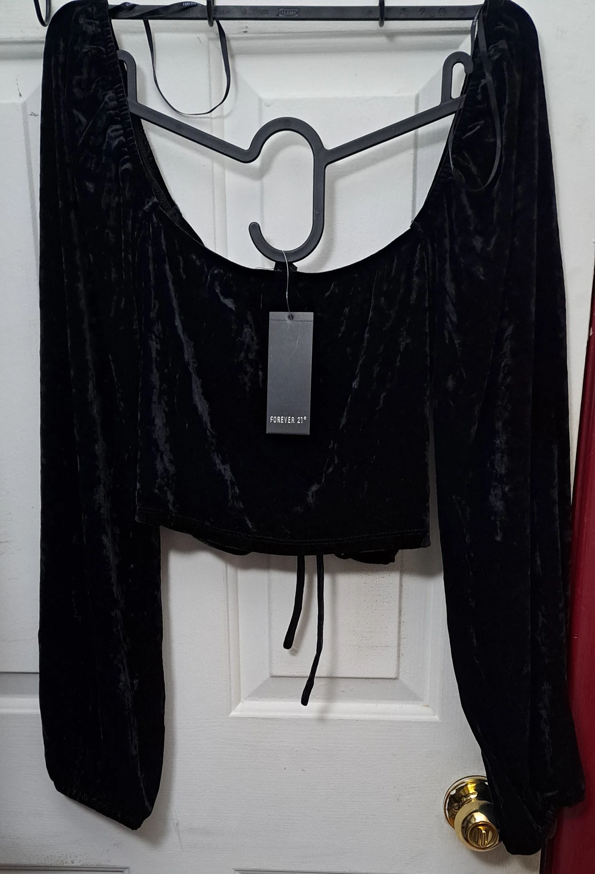 New Forever 21 Trendy Women's Cropped Top image indicator(2)