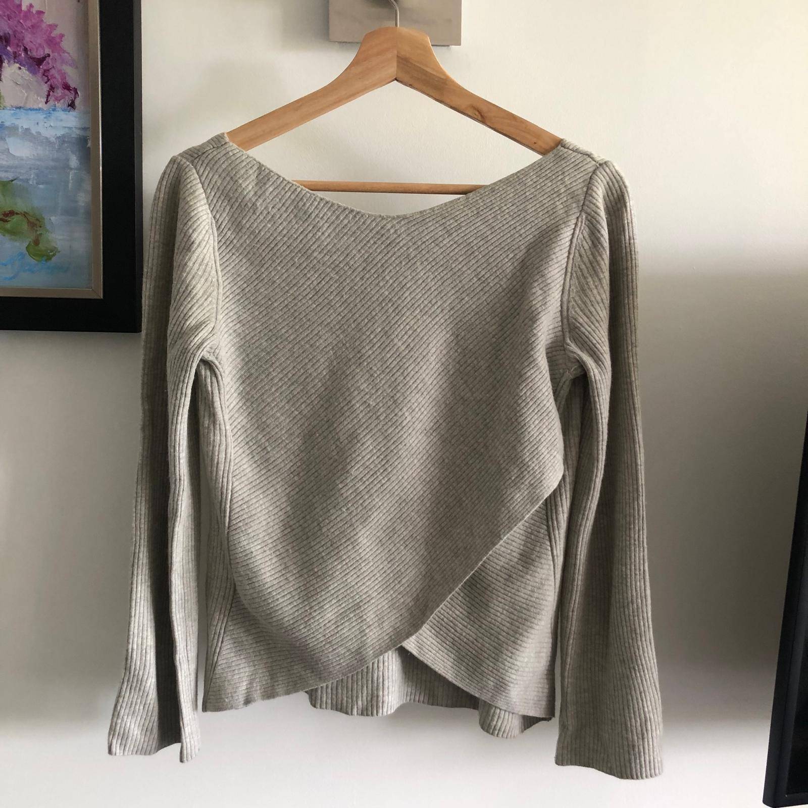 Babaton Aritzia Kitano Ribbed Knit Sweater - Size Small - Grey - photo 2