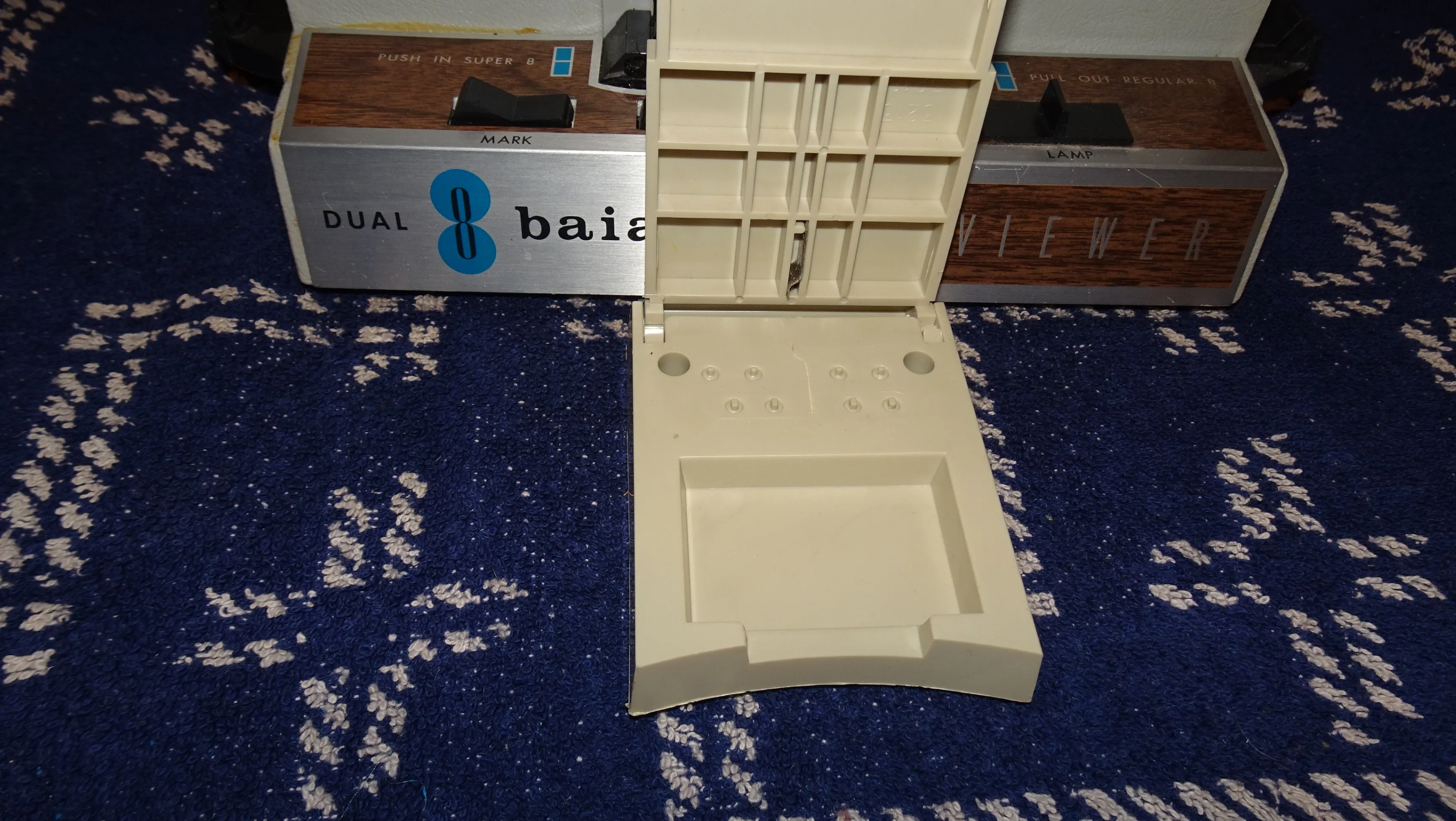 Baia Duel 8MM Film Viewer and Editor image indicator(6)