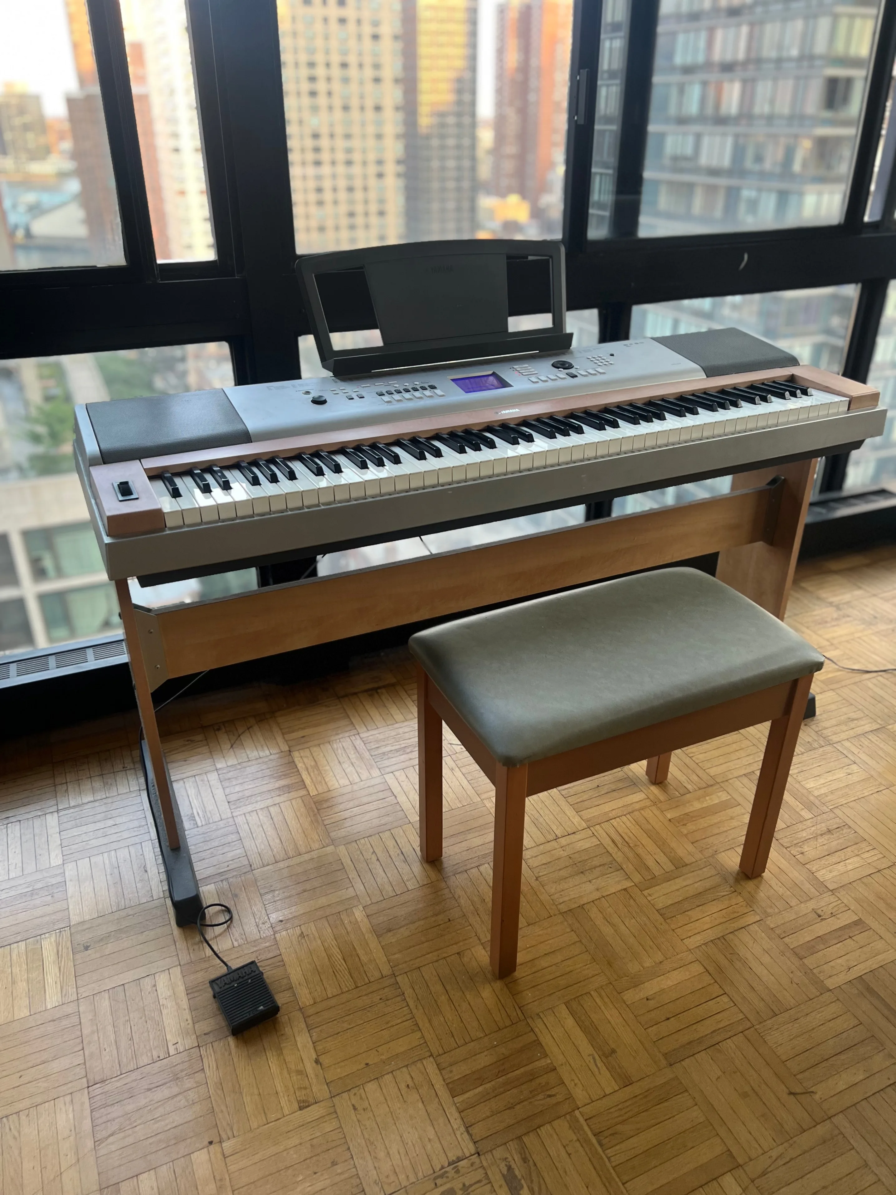 Yamaha YPG-635 88-Key thumbnail