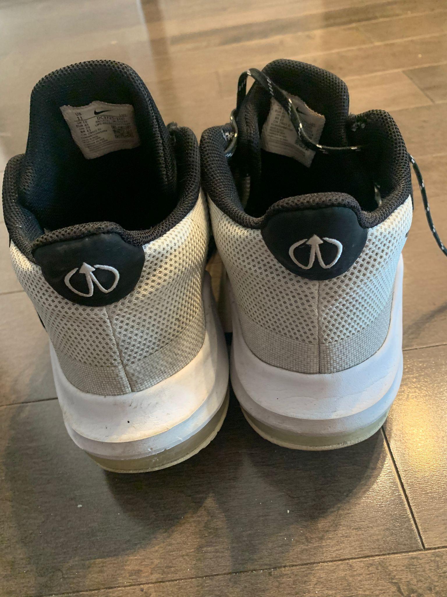 Nike sneakers with ***signs of wear*** - photo 2
