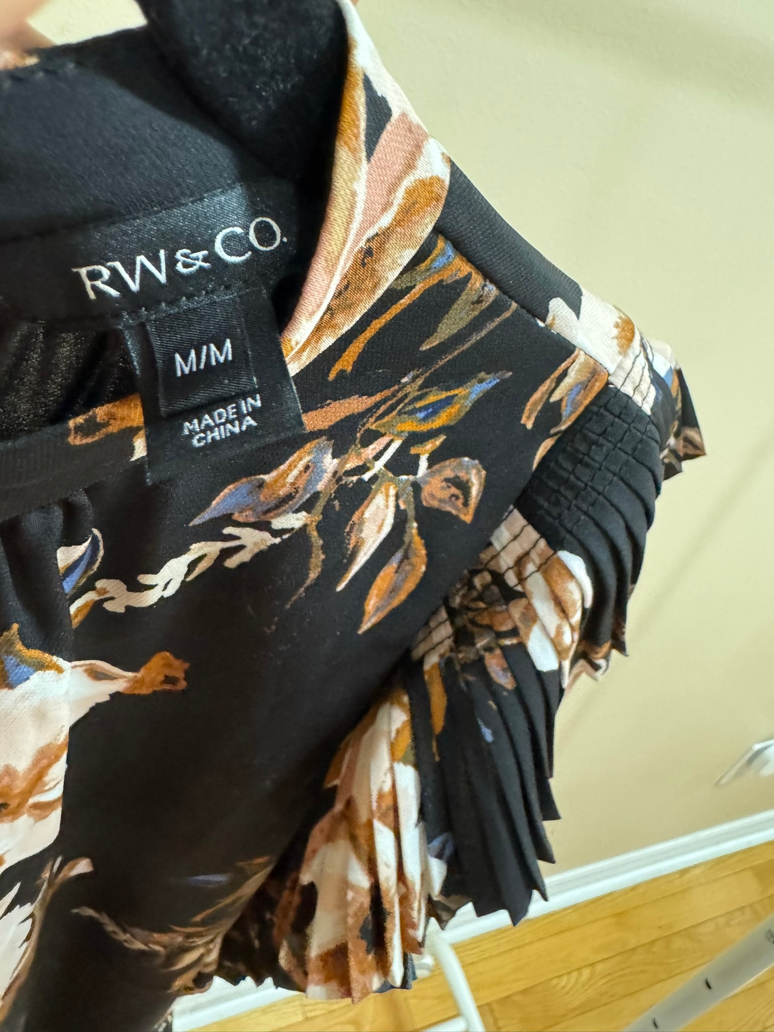 RW&CO, Floral Midi Dress - Size M - photo 3