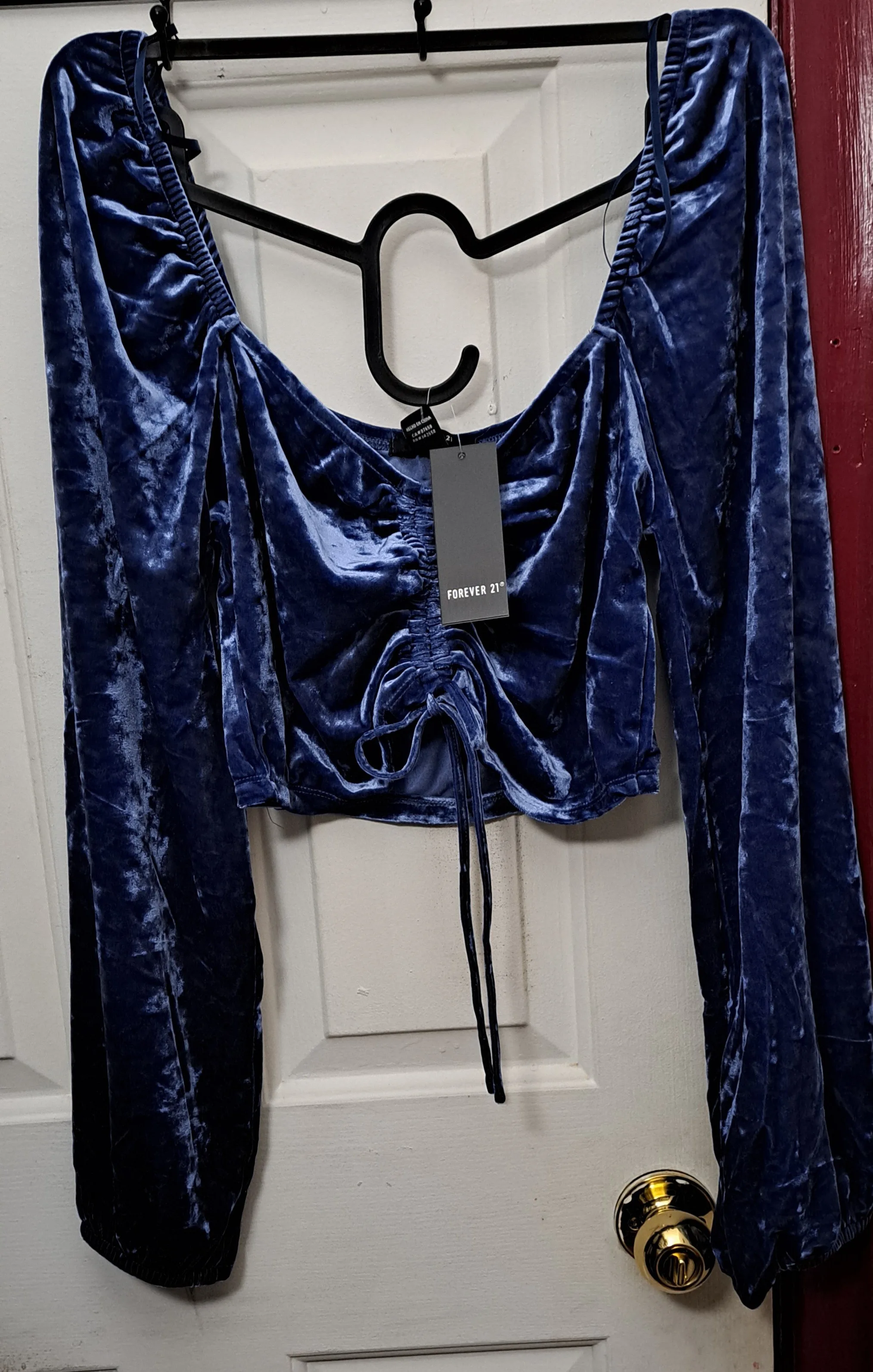 New Forever 21 Trendy Velvet Women's Cropped Top Blue thumbnail