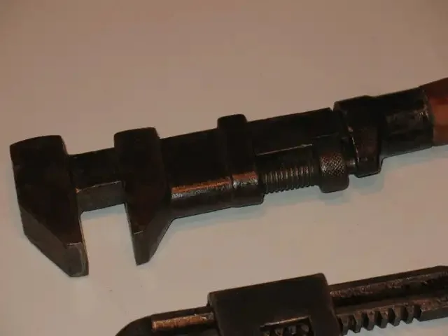 3 Vintage Adjustable Pipe Wrenches image indicator(7)