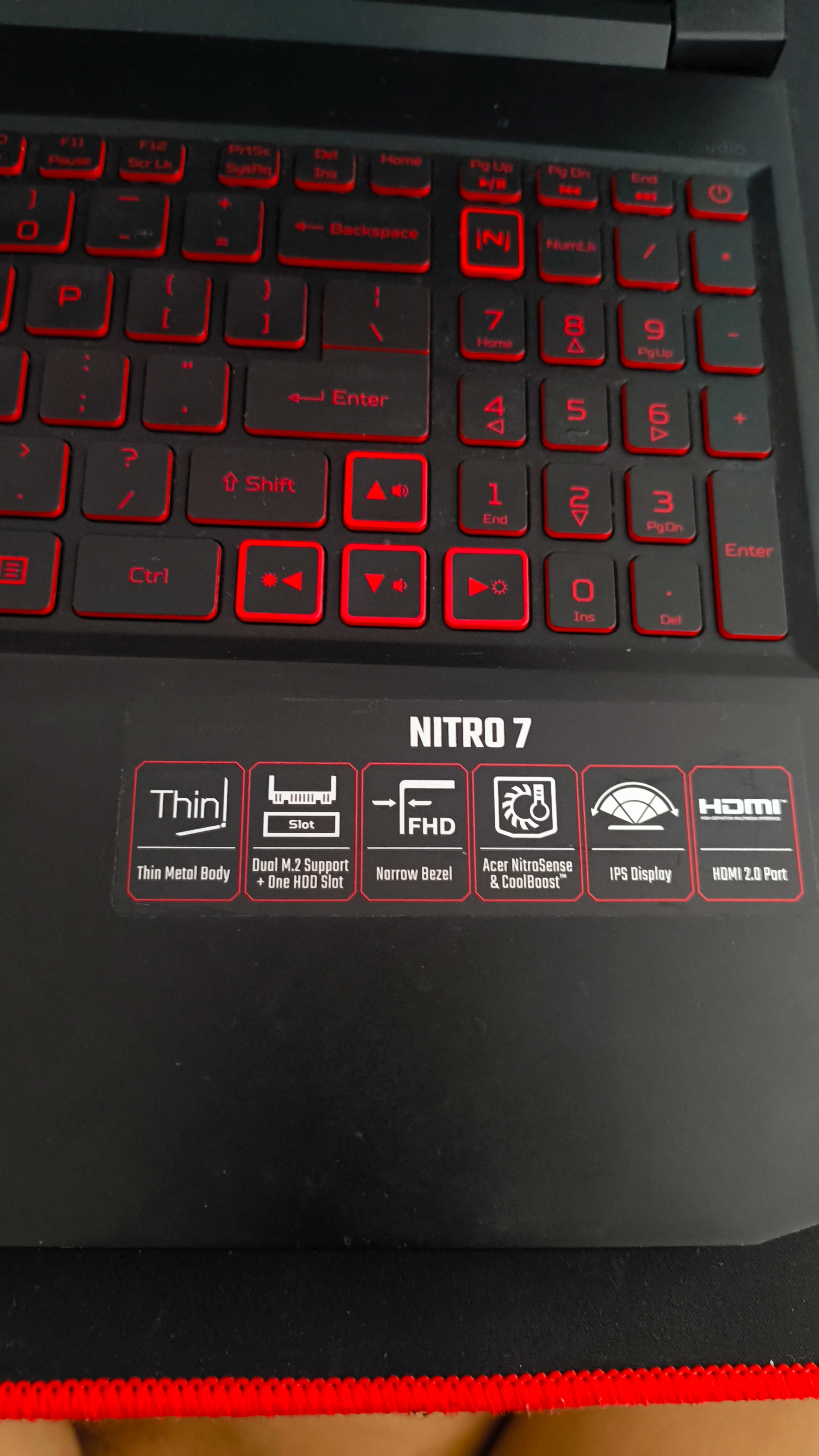 Acer Nitro 7 Gaming Laptop - photo 5