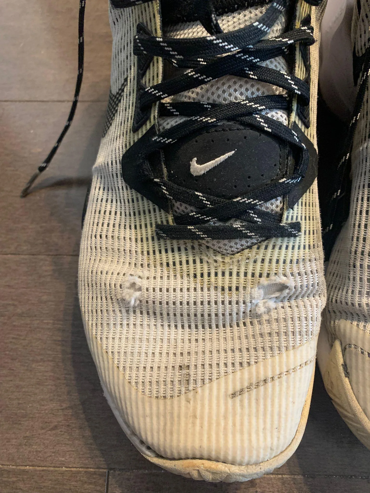 Nike sneakers with ***signs of wear*** image indicator(4)