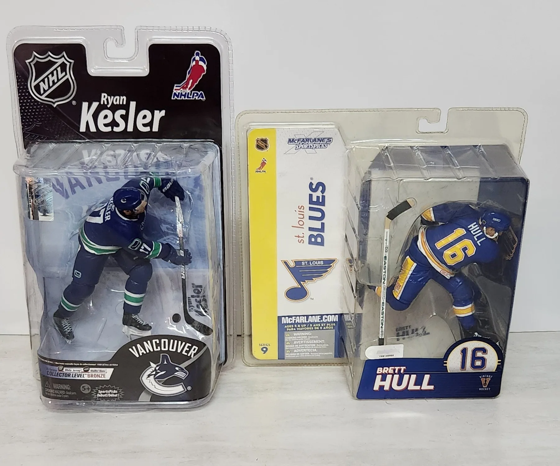 🏒 Brett Hull & Ryan Kesler Hockey Figurines BUNDLE thumbnail