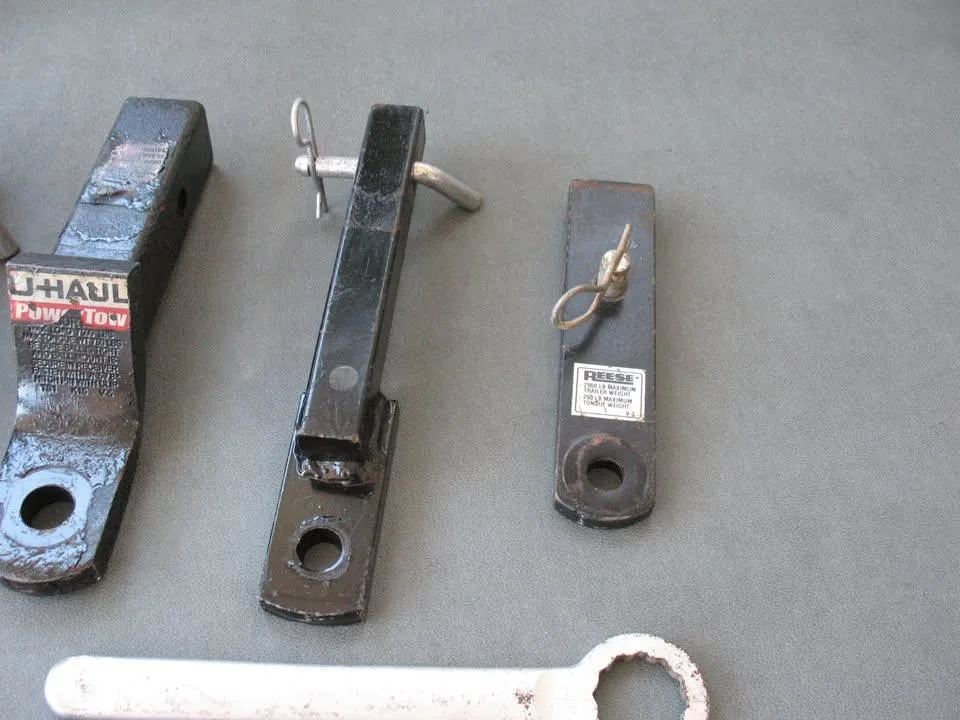 Car and Trailer Hitches, Balls, and Extensions image indicator(3)