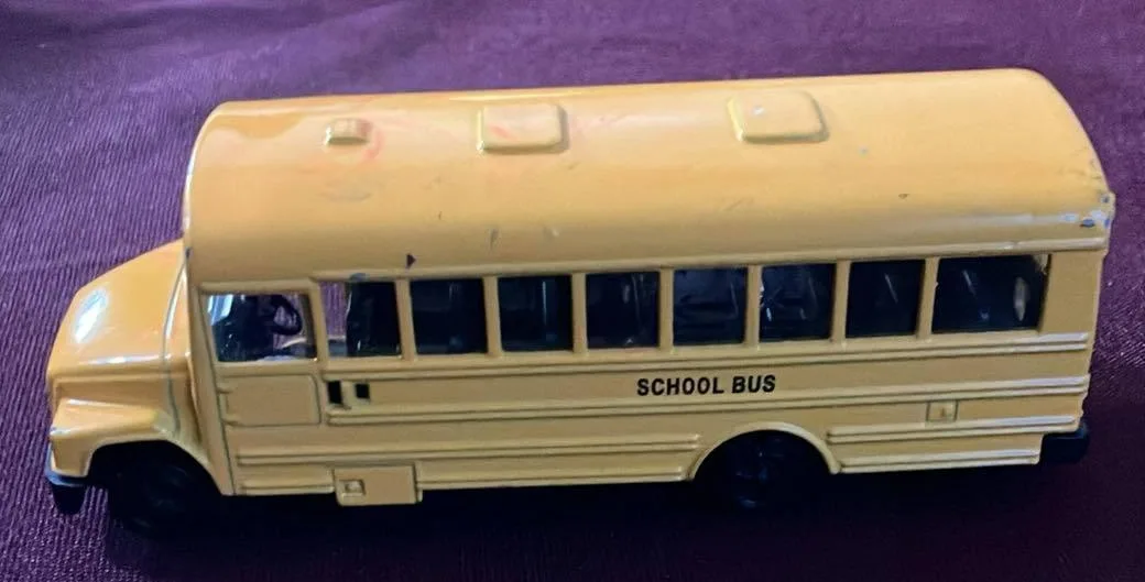 Welly School Bus Die Cast - 4 1/2 Inches