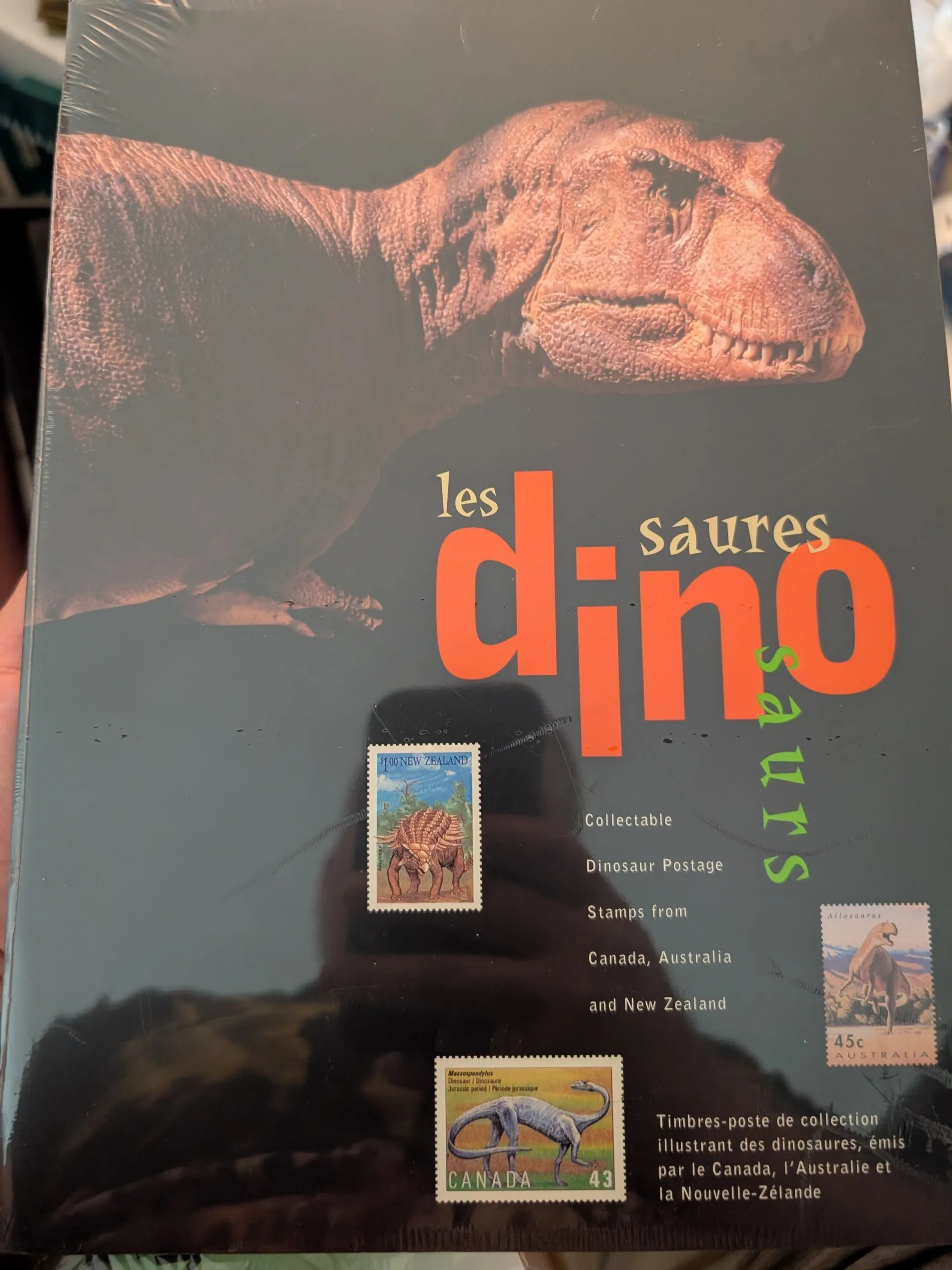 Canada Post 1993 International Dinosaur Stamp Souvenir Booklet thumbnail