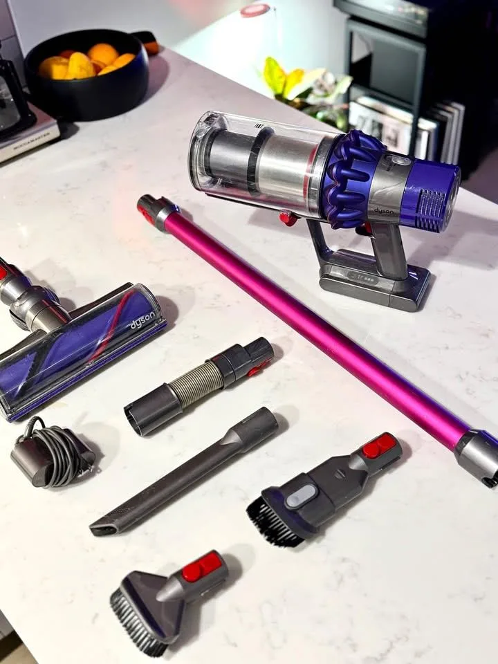 Dyson v10 Purple. Great condition! thumbnail