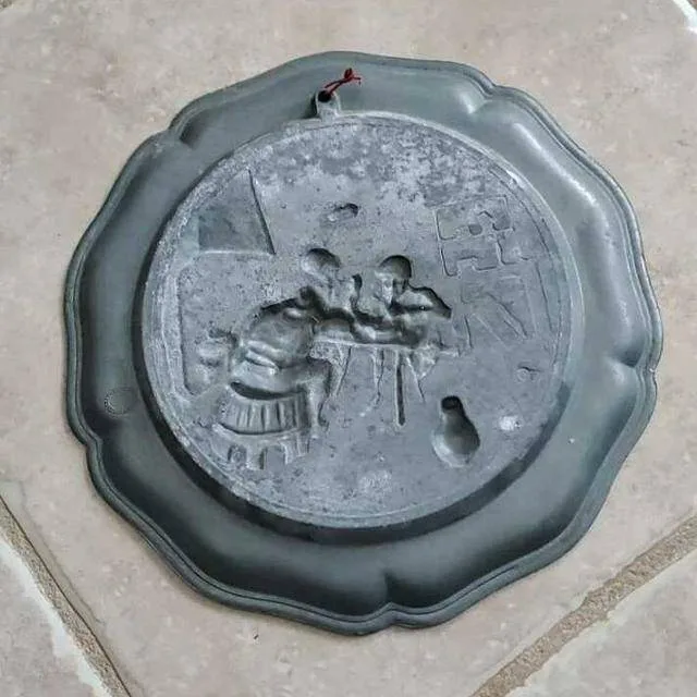 Vintage Pewter Wall Plate – Tavern Scene with Angel Maker’s Mark image indicator(3)