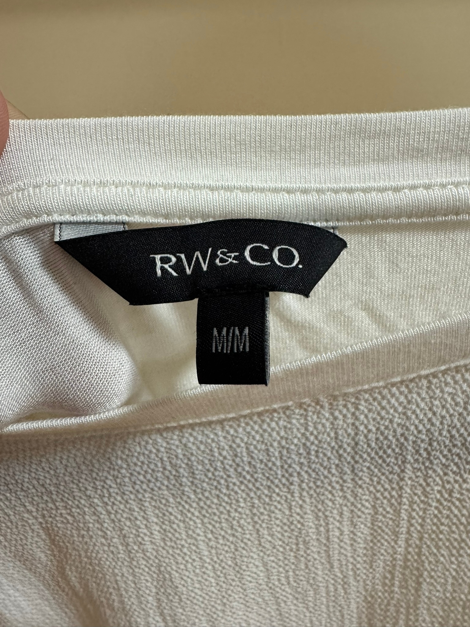 RW&CO. White Floral Embroidered T-shirt - Size M - photo 3