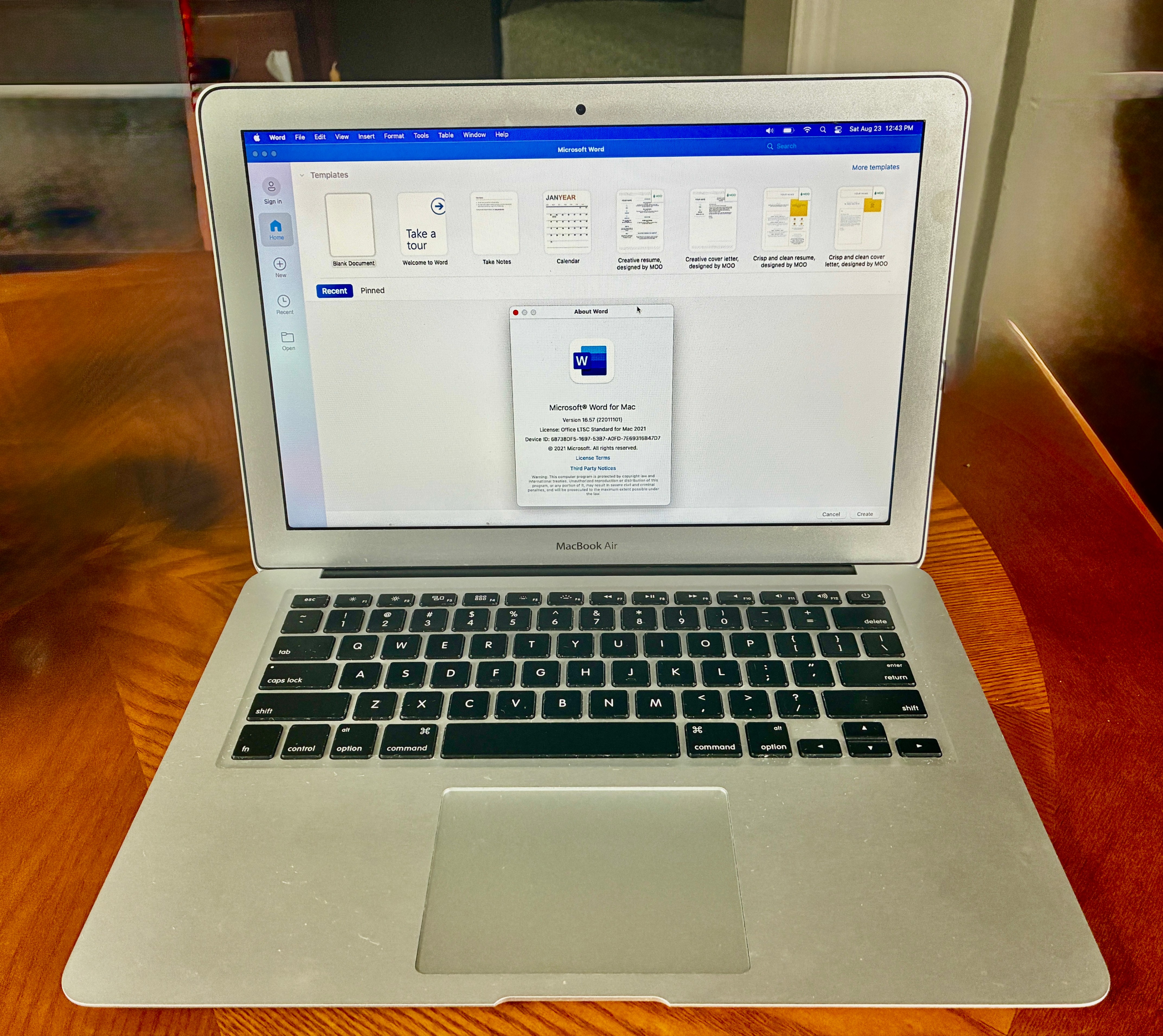 Apple MacBook Air PRISTINE AND CHEAP!! - photo 5