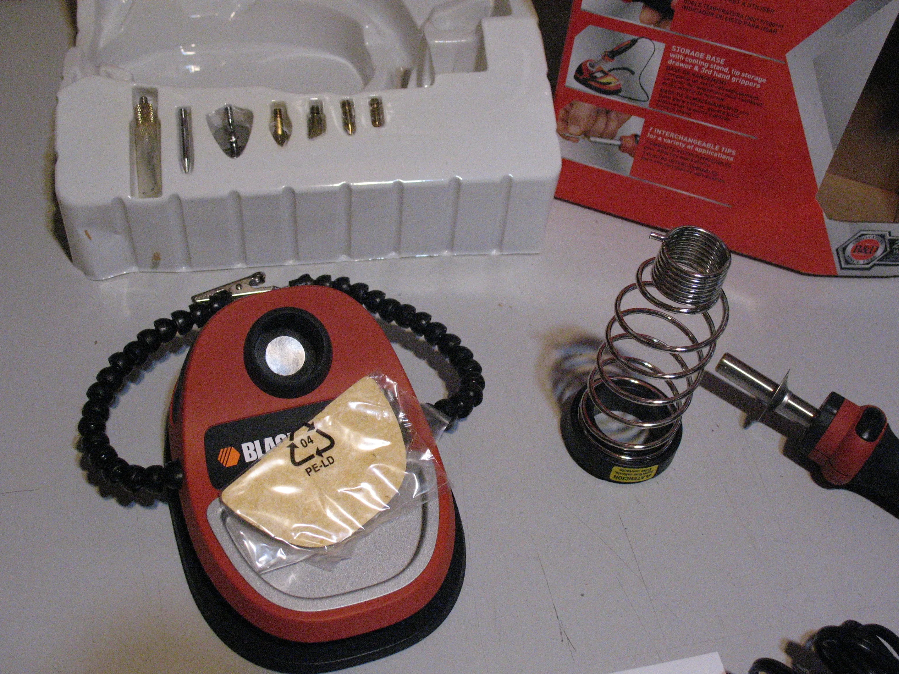 Black & Decker Soldering and Craft Iron, BRAND NEW image indicator(9)