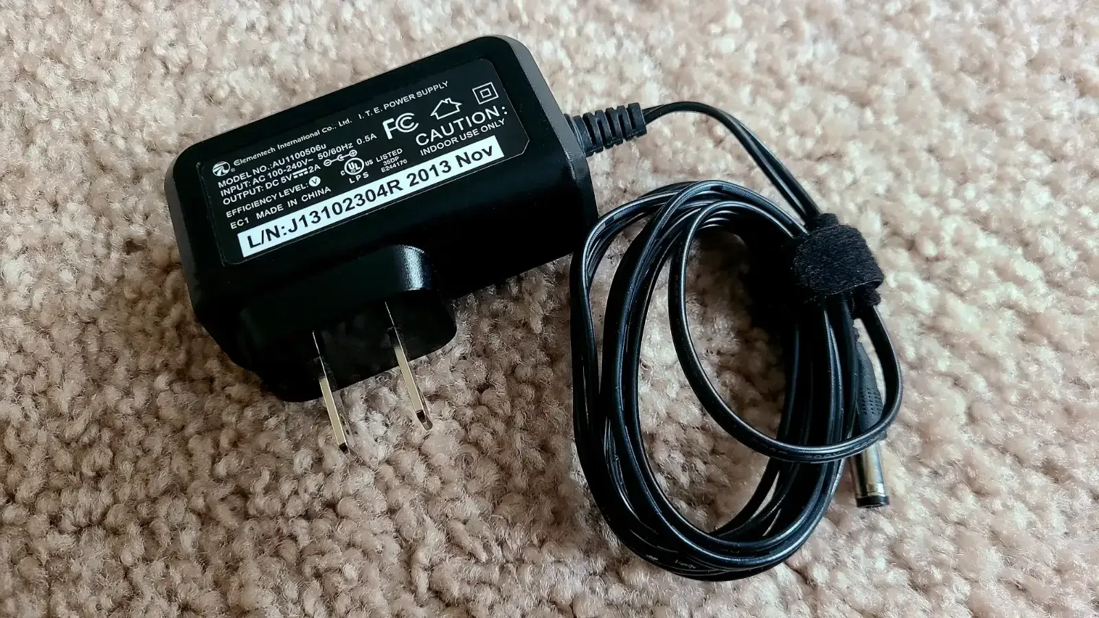 C2G 6-in-1-out HDMI Switcher, with power supply image indicator(3)