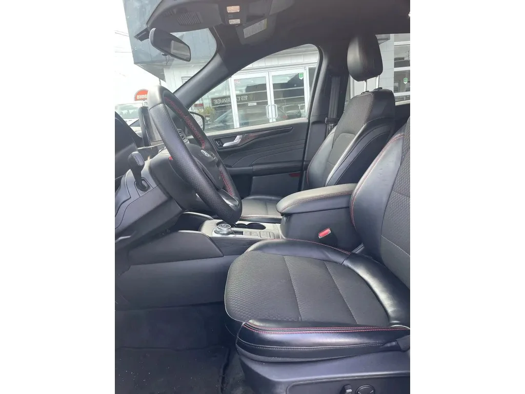 Ford Escape *LOWEST PRICE* image indicator(3)