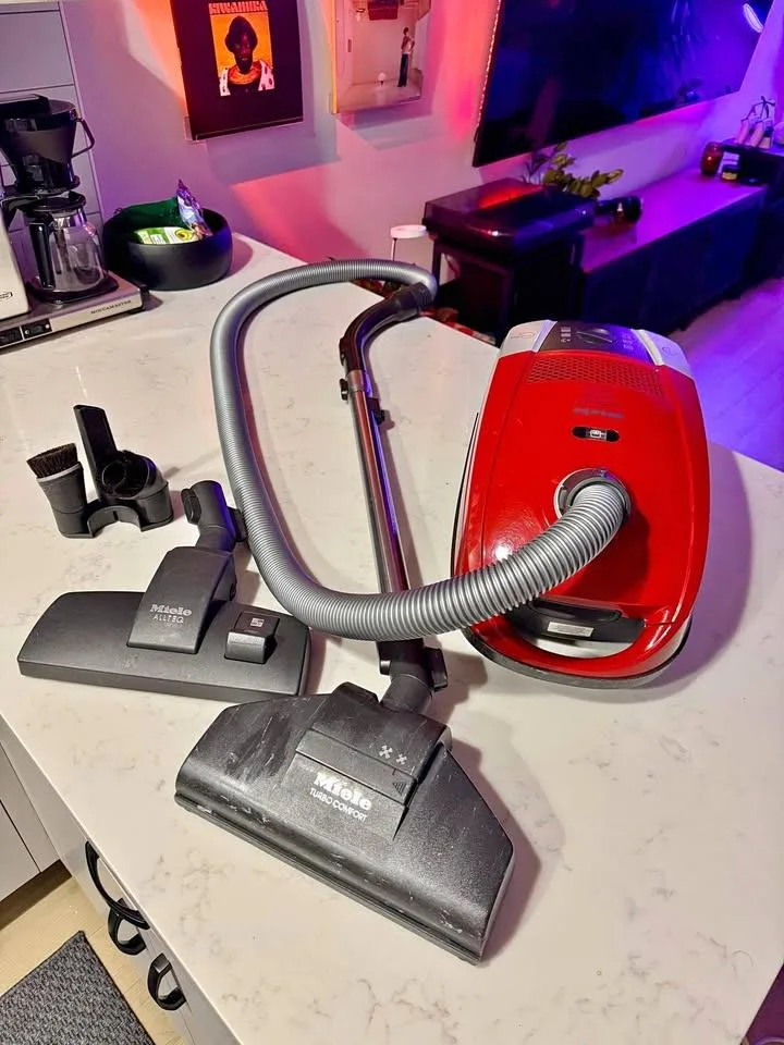 Miele C2 Compact Powerline Vacuum. Perfect condition! thumbnail