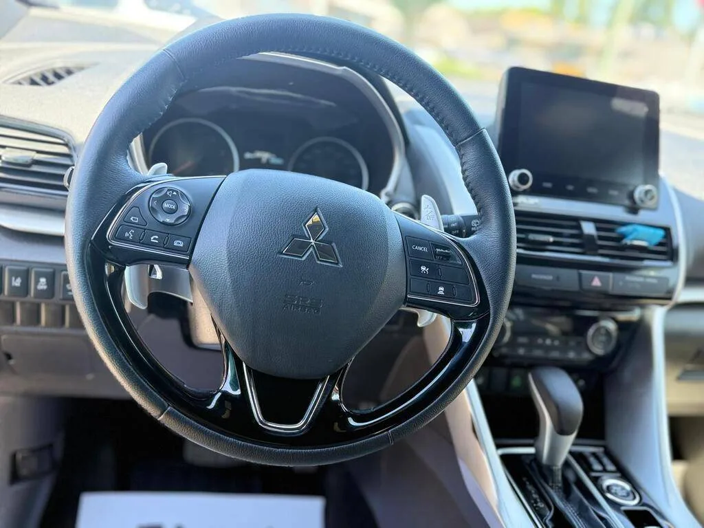 2023 Mitsubishi Eclipse Cross image indicator(5)