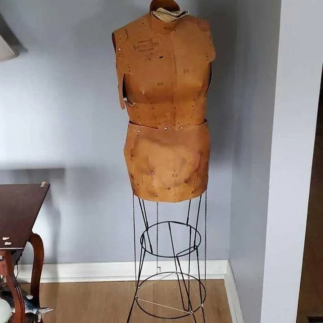 Vintage Perfect Fit Adjust-O-Matic Dress Form – 59” Tall thumbnail