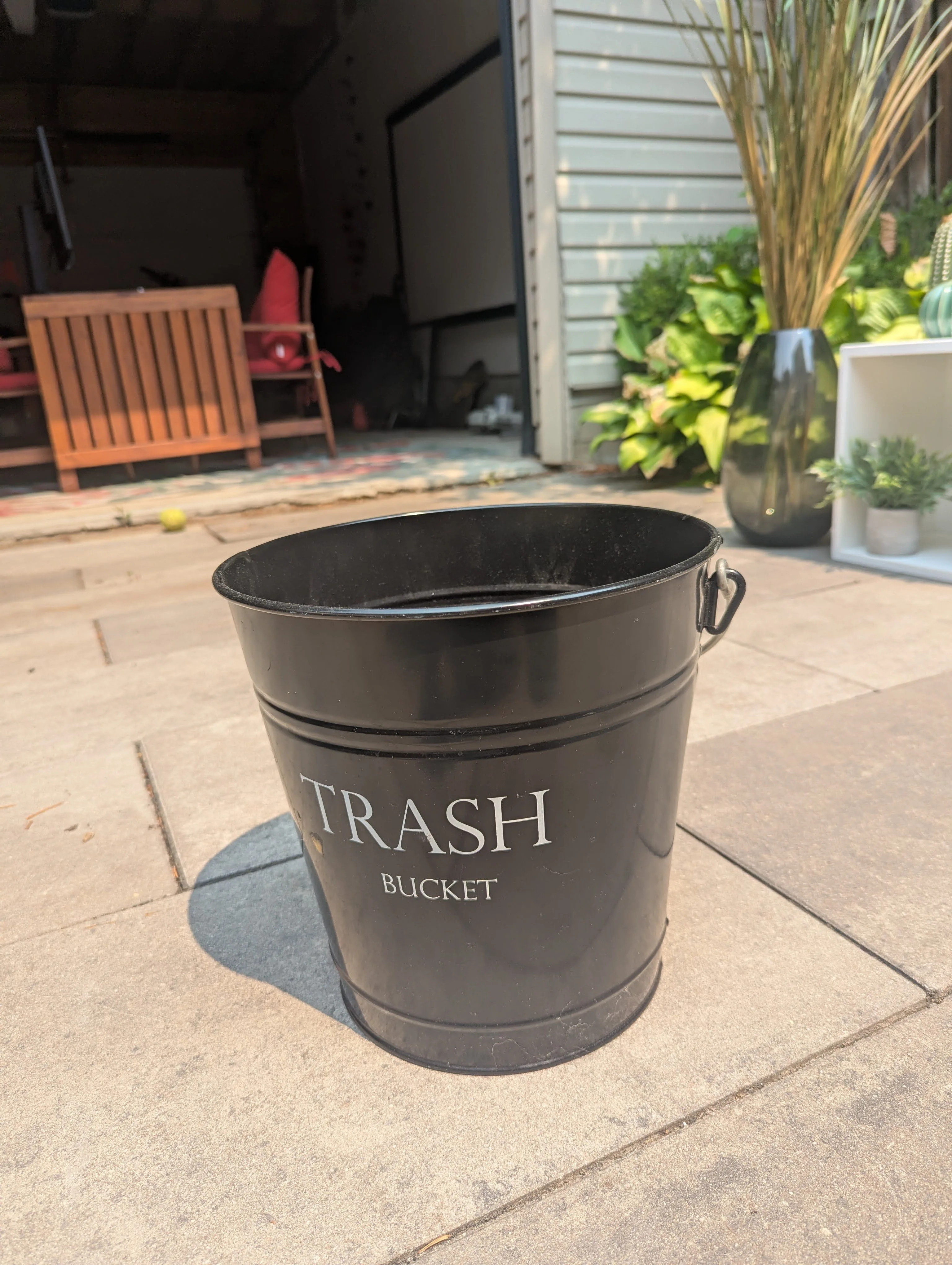 Decorative Metal "TRASH BUCKET" image indicator(2)
