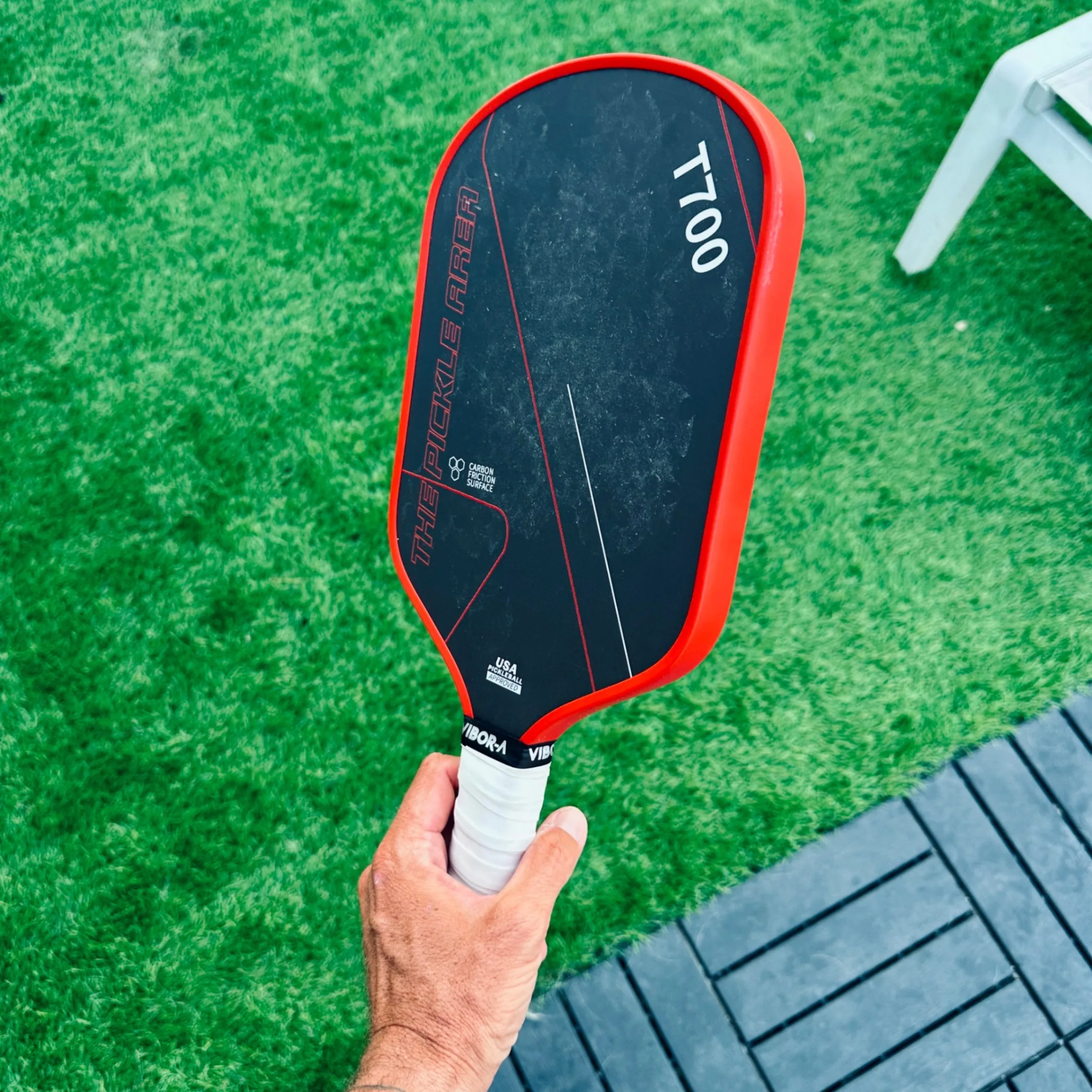 T700 Pickleball Paddle – Like New (Used Once) image indicator(2)