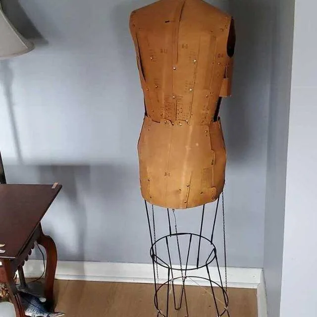 Vintage Perfect Fit Adjust-O-Matic Dress Form – 59” Tall image indicator(4)