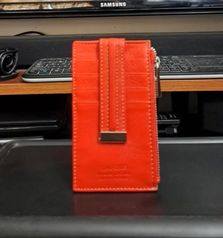 New Danier Leather Wallet Credit Card Holders w/ Photo ID Window image indicator(3)